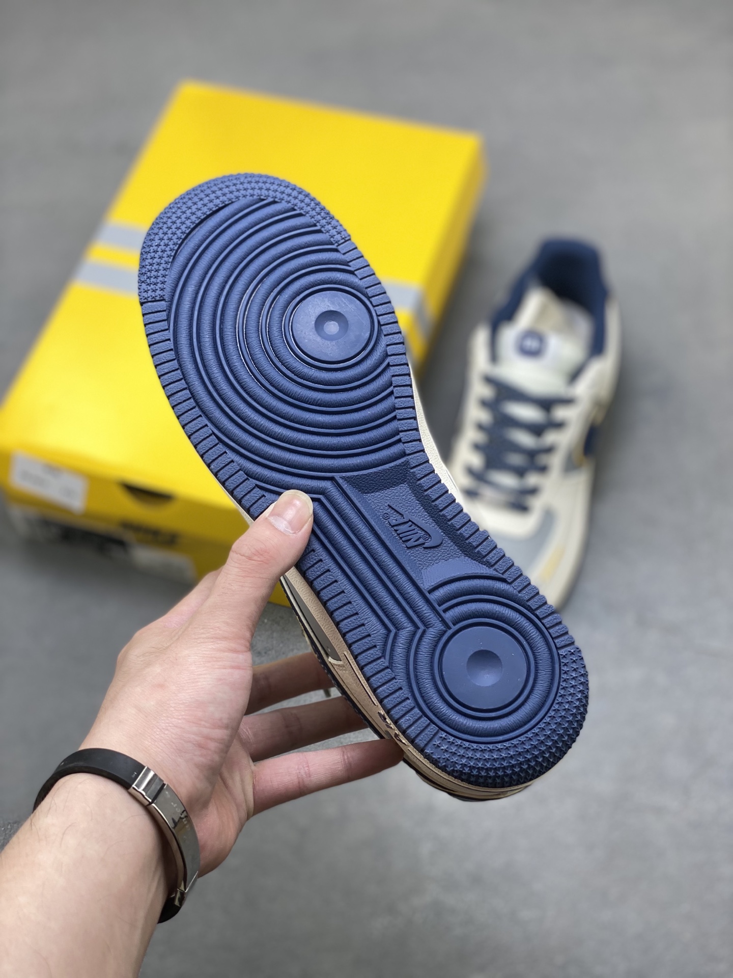 Nike Air Force 1 '07 Low Sneakers - Limited Edition, Comfortable, and Stylish 7 i1750451227360 9852 0 5