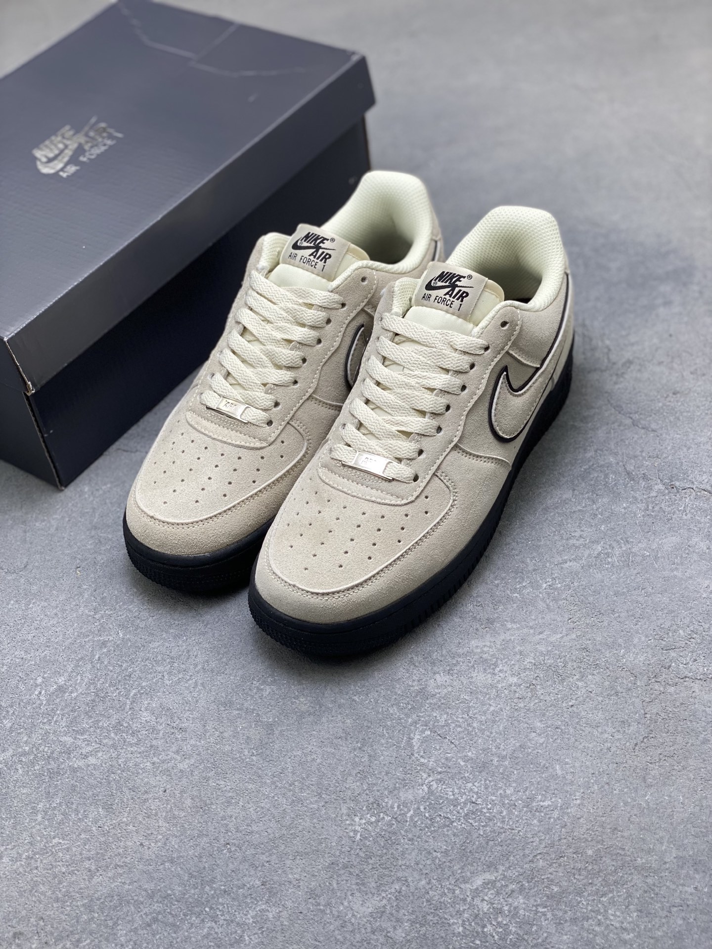 Nike Air Force 1 '07 Low Sanddrift Black Stitching HQ1966-200 Sneakers 9 i1750451320697 6 0 7