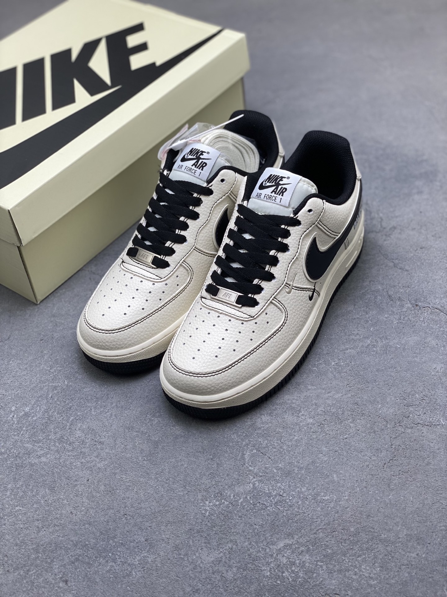 Nike Air Force 1 '07 Low Sneakers - Cream/Black, Limited Edition 9 i1750451407769 2801 0 7