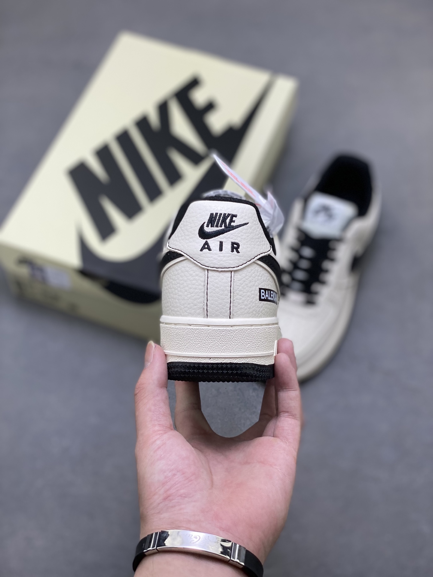 Nike Air Force 1 '07 Low Sneakers - Cream/Black, Limited Edition 5 i1750451408259 9050 0 3