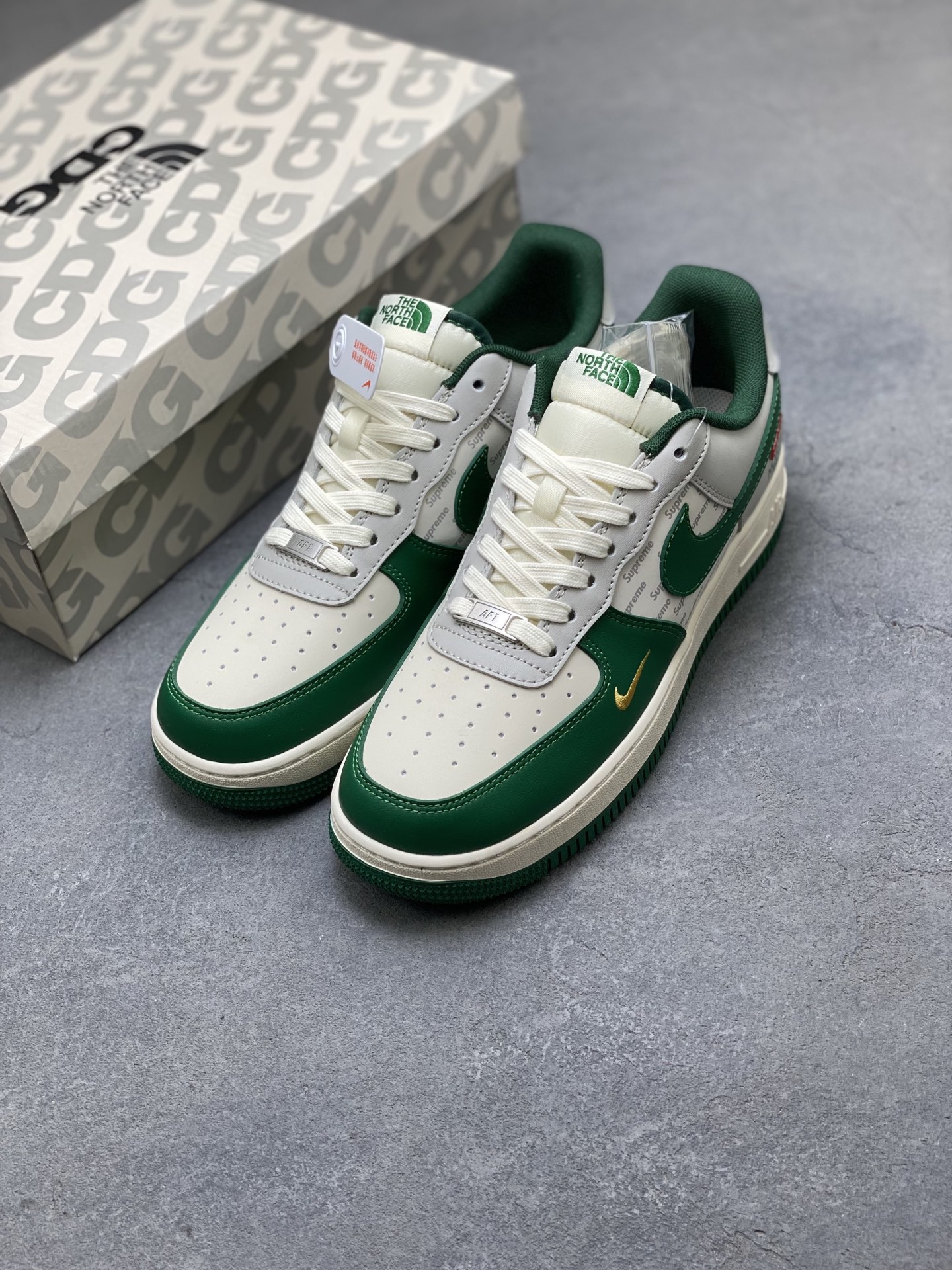 Nike Air Force 1 '07 Low Supreme North Face Green Sneakers 9 i1750451471411 3602 0 7