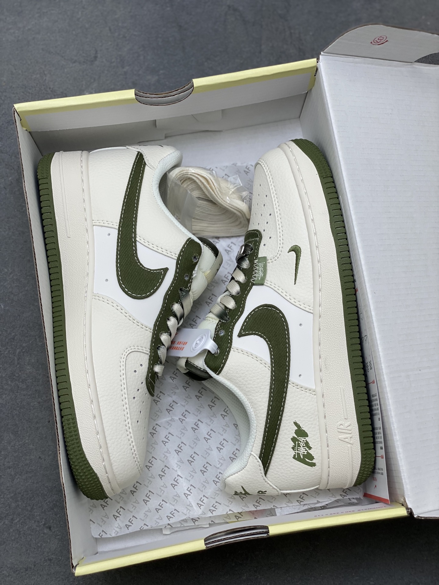 Nike Air Force 1 '07 Low Sneakers - Limited Edition Olive Green 10 i1750451558022 7587 0 8