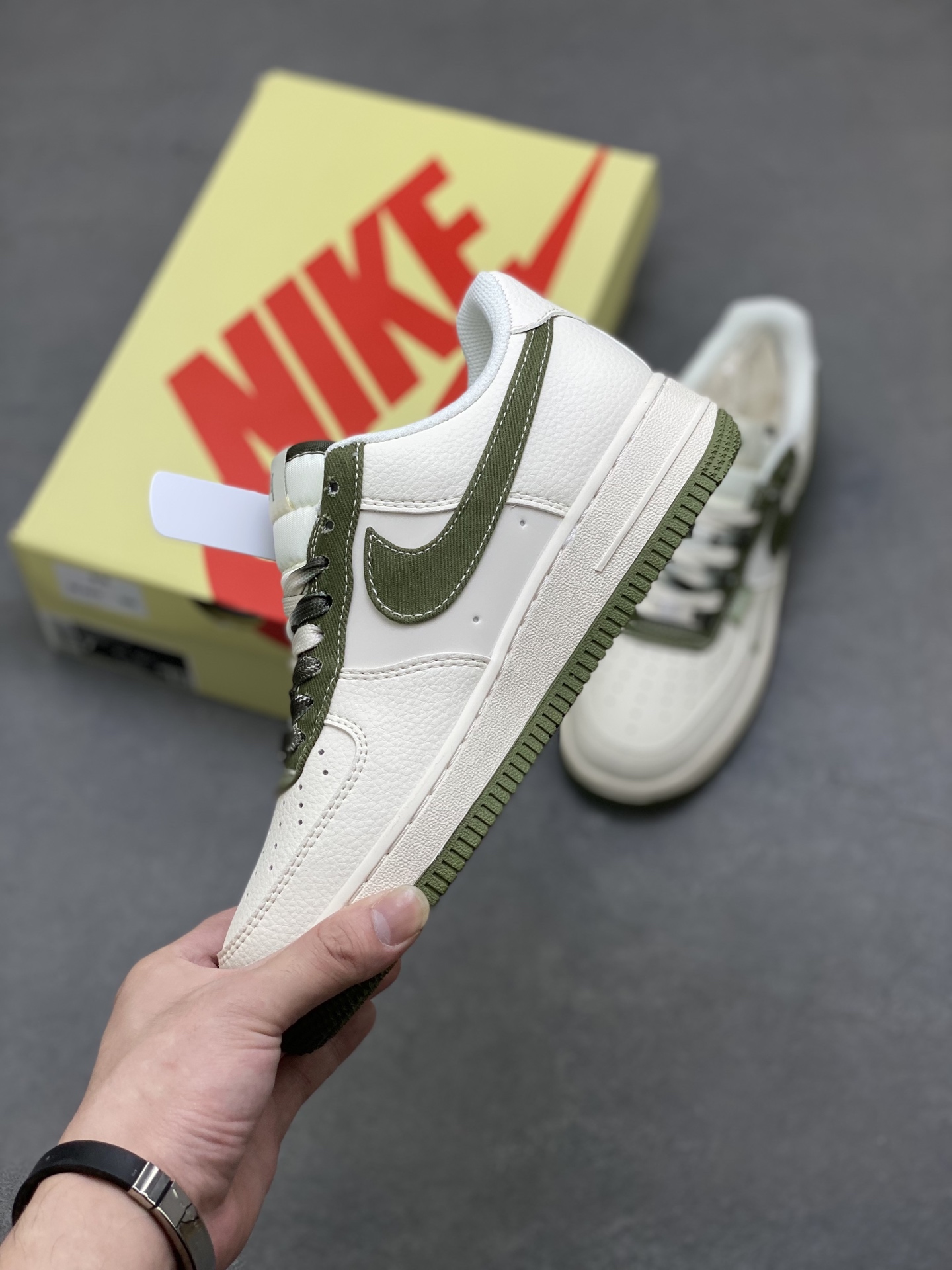 Nike Air Force 1 '07 Low Sneakers - Limited Edition Olive Green 4 i1750451558679 1094 0 2