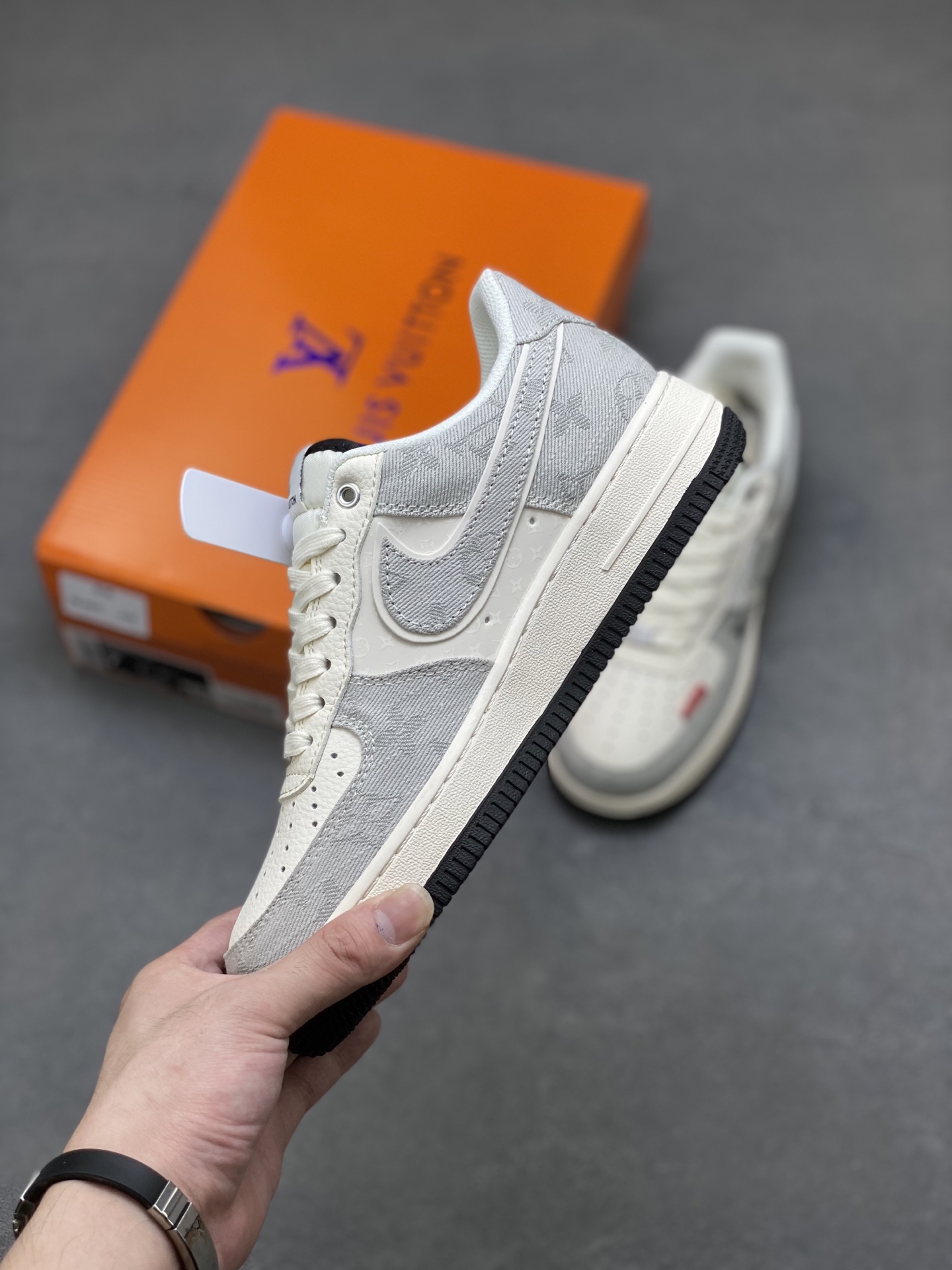 Nike Air Force 1 '07 Low Louis Vuitton Edition Sneakers 4 i1750526146316 2999 0 2