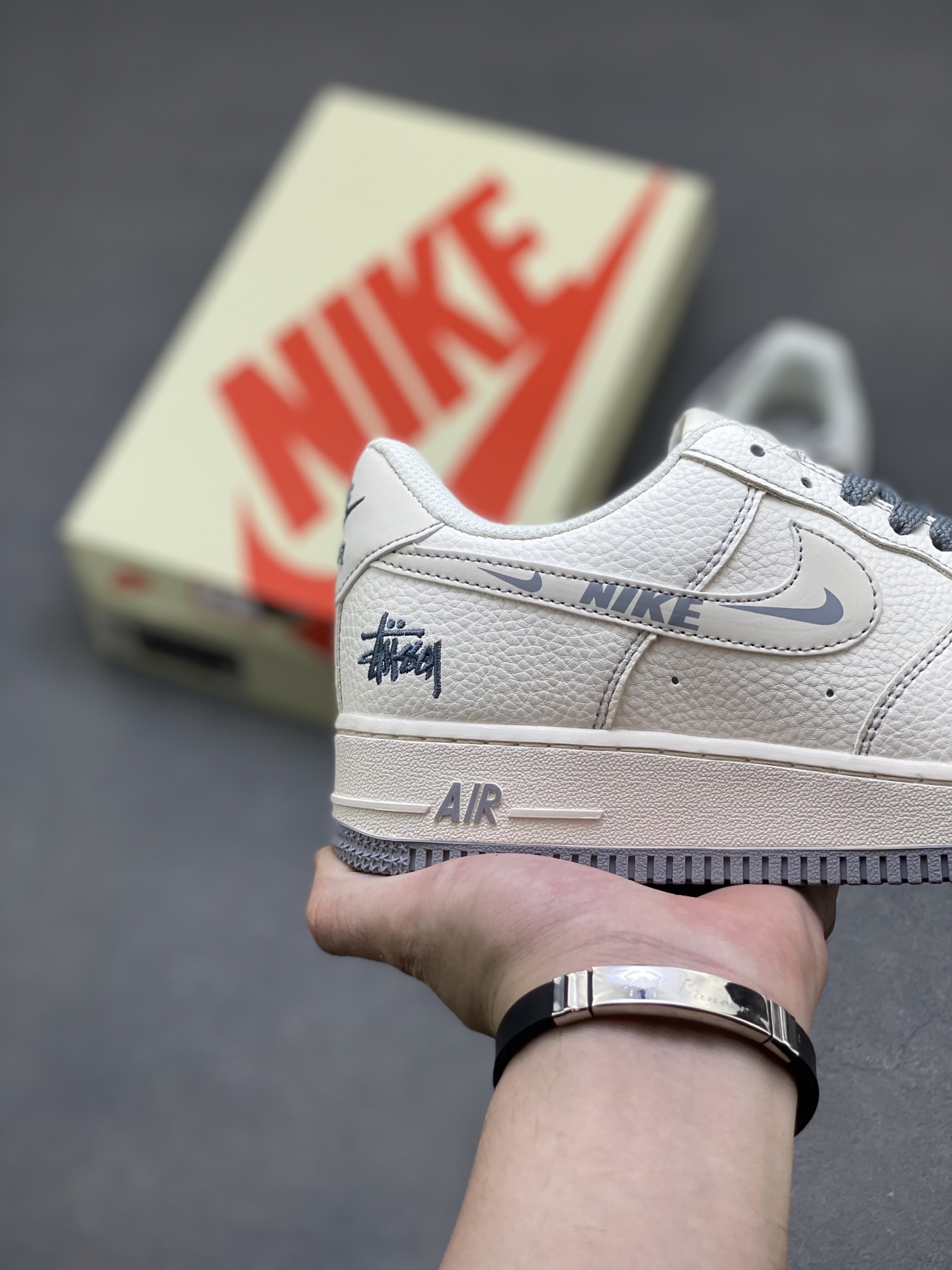 Nike Air Force 1 '07 Low Sneakers - Limited Edition with Stüssy Detail 6 i1750526263252 9397 0 4