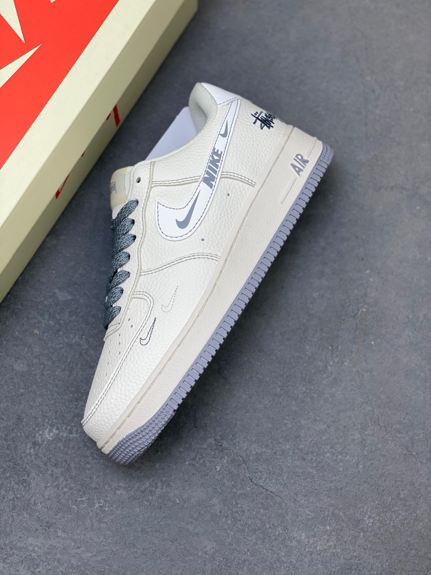 Nike Air Force 1 '07 Low Sneakers - Limited Edition with Stüssy Detail 8 i1750526313178 179