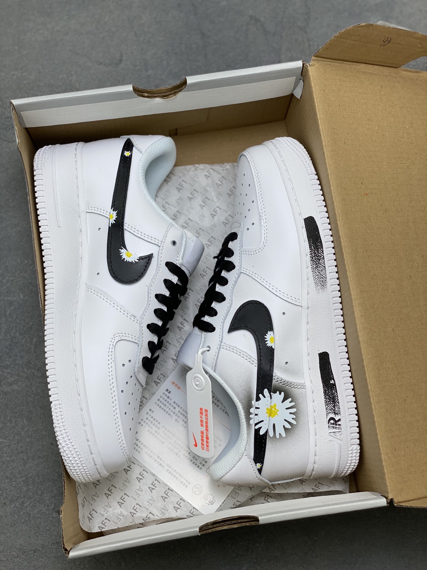 Nike Air Force 1 '07 Low White Black Daisy Casual Sneakers CW2288-111 10 i1750526383457 8439 0 8