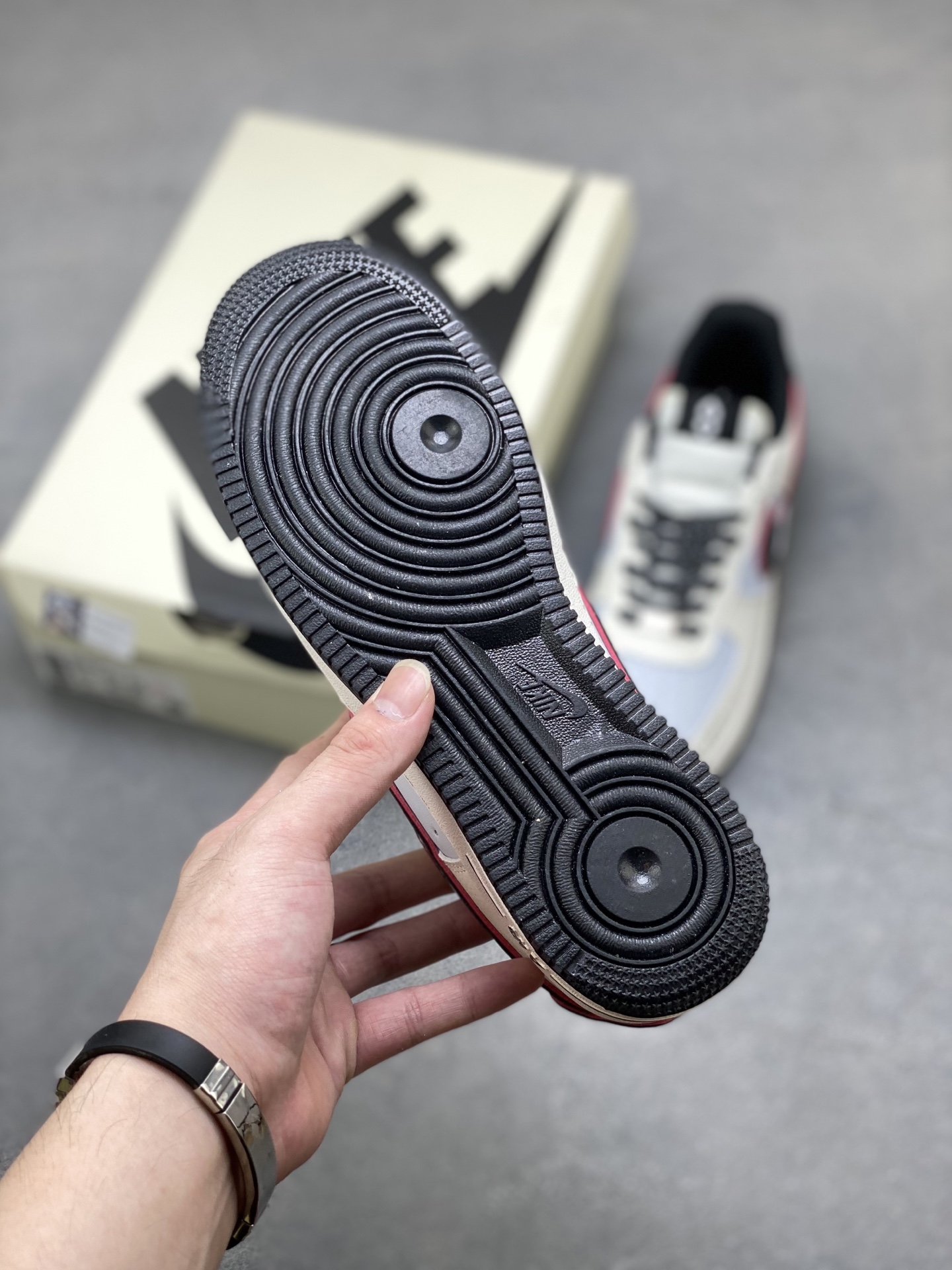 Nike Air Force 1 '07 Low Sneakers - Limited Edition, Premium Comfort 7 i1750526460647 5738 0 5