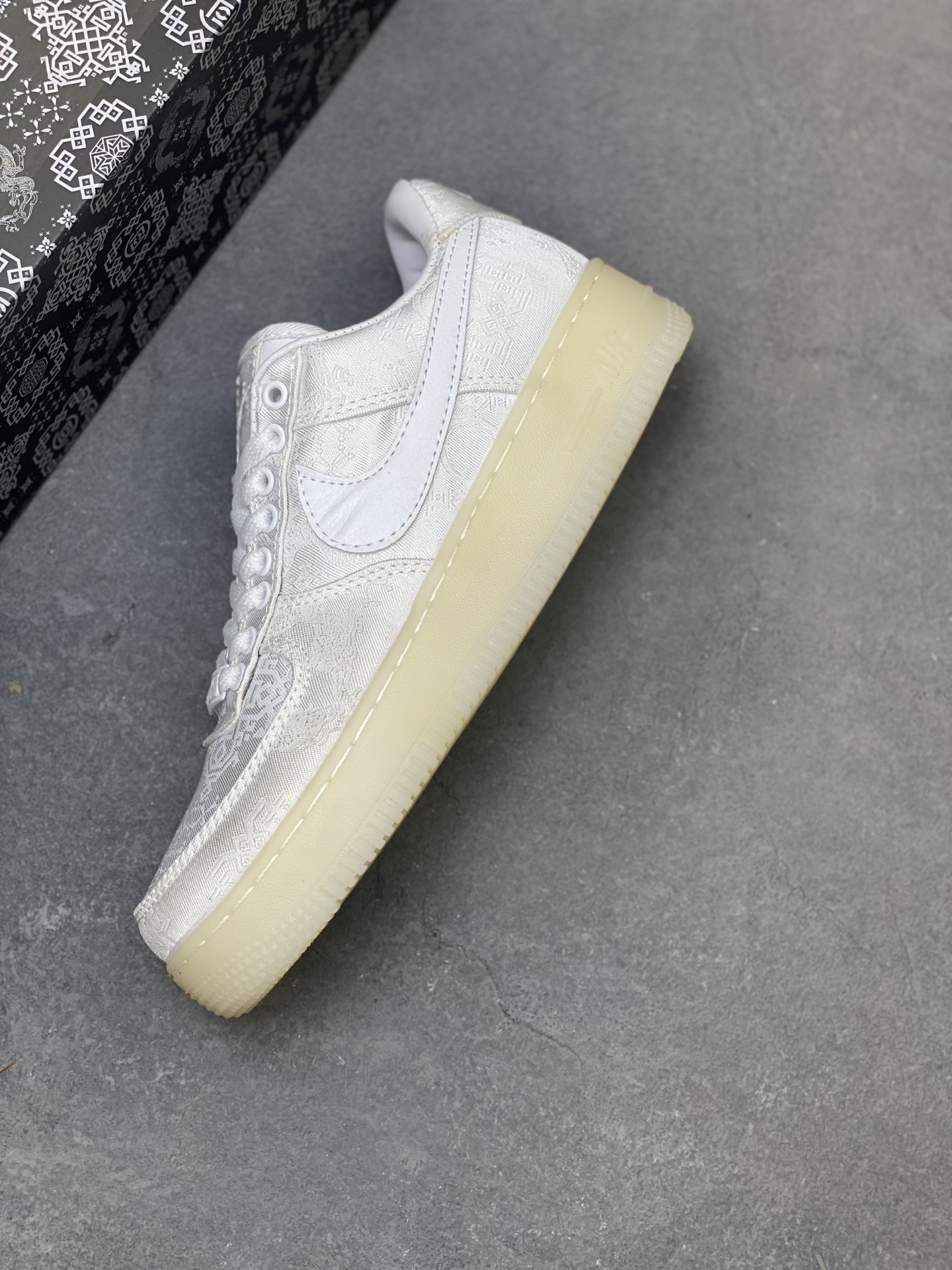 Nike Air Force 1 Low White Honeycomb Cushioning - AO9268-100 8 i1750702478283 9291 0 6