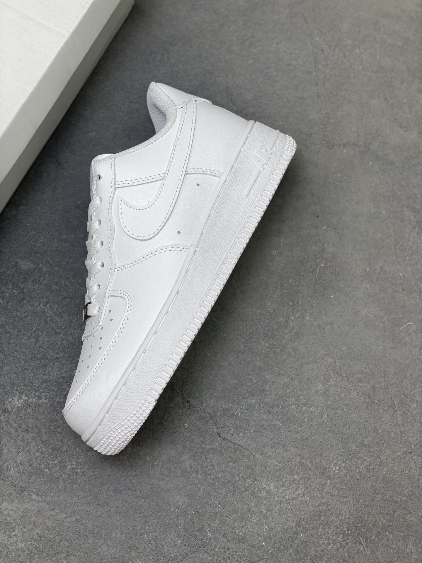 Nike Air Force 1 Mid '07 - Classic White Leather Sneakers, All-Sizes Available 8 i1750702759510 8510 0 6