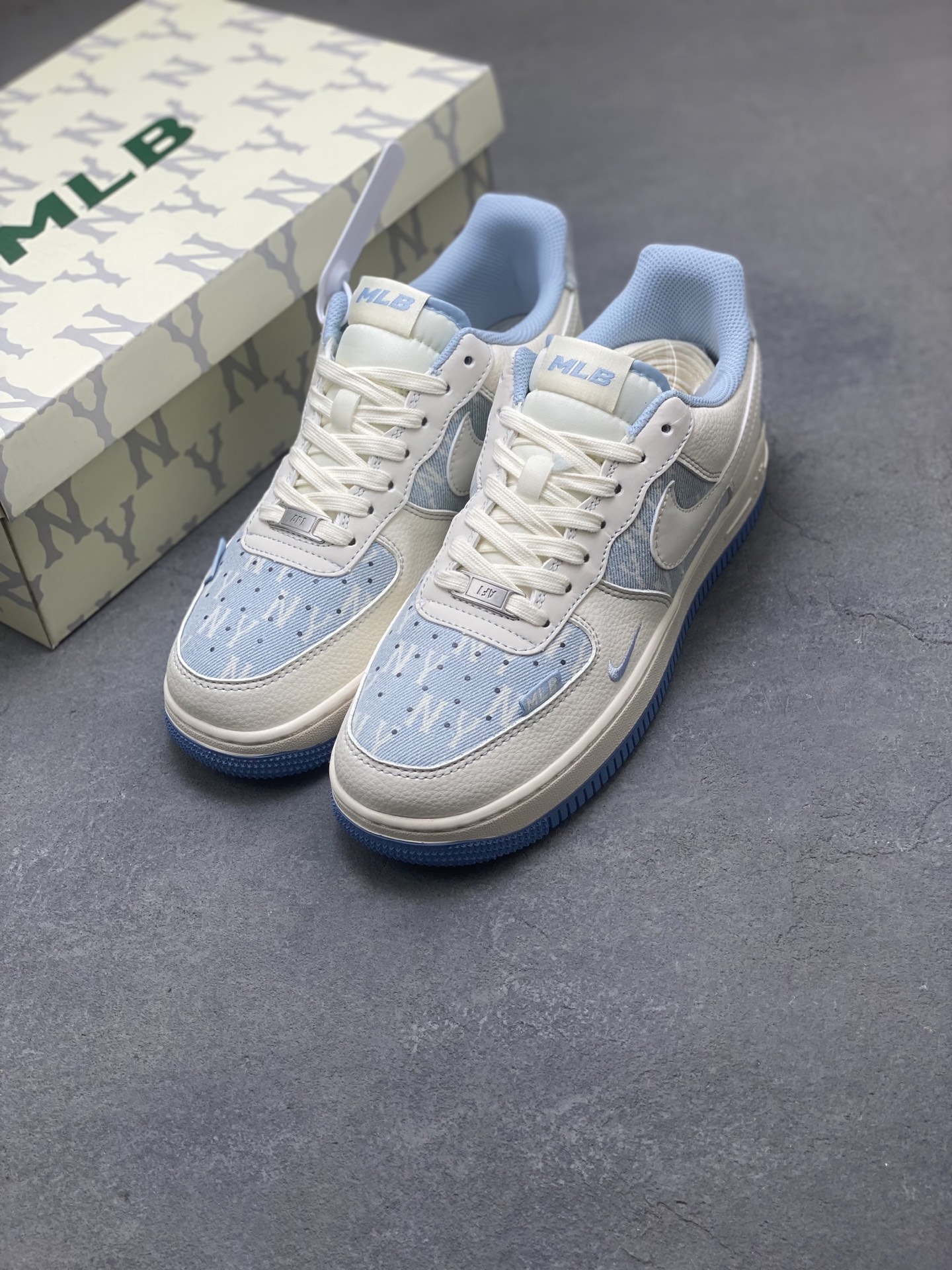Nike Air Force 1 '07 Low MLB New York Yankees Casual Sneakers HS8068-016 9 i1750797368014 4960 0 7