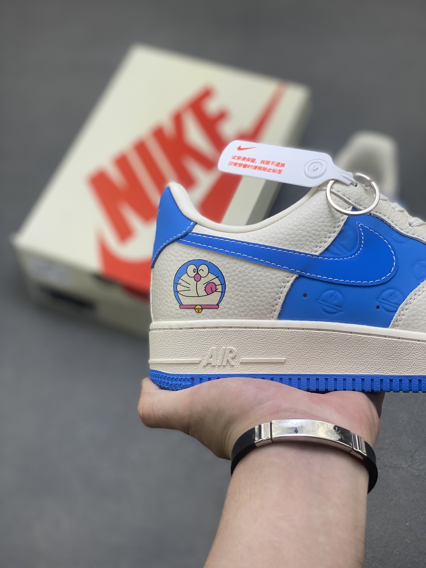 Nike Air Force 1 '07 Low Doraemon Custom Sneakers - Limited Edition 6 i1750797414730 657 0 4