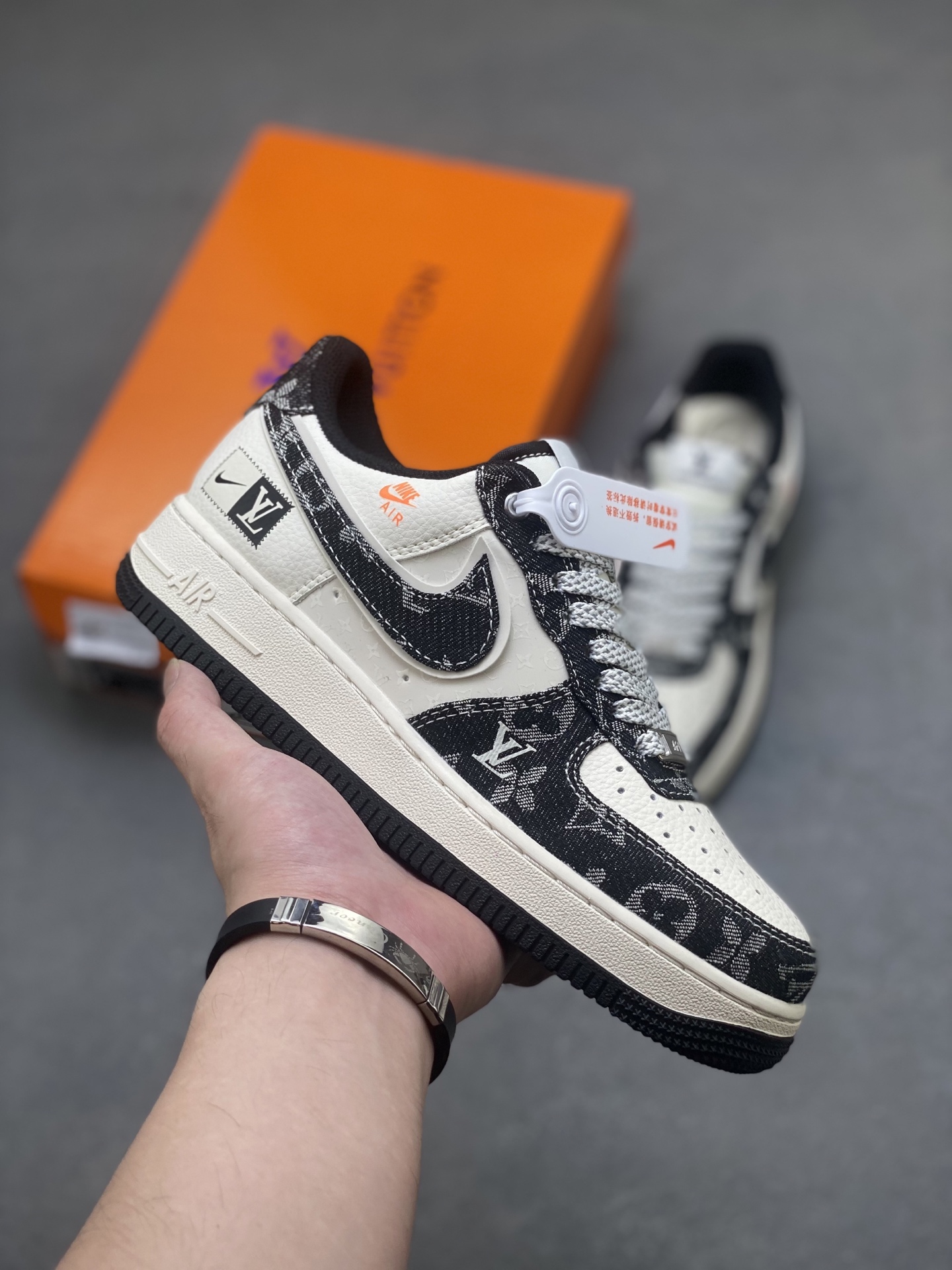 Nike Air Force 1 Low '07 Limited Edition Sneakers 2 i1750797571934 2333 0 0