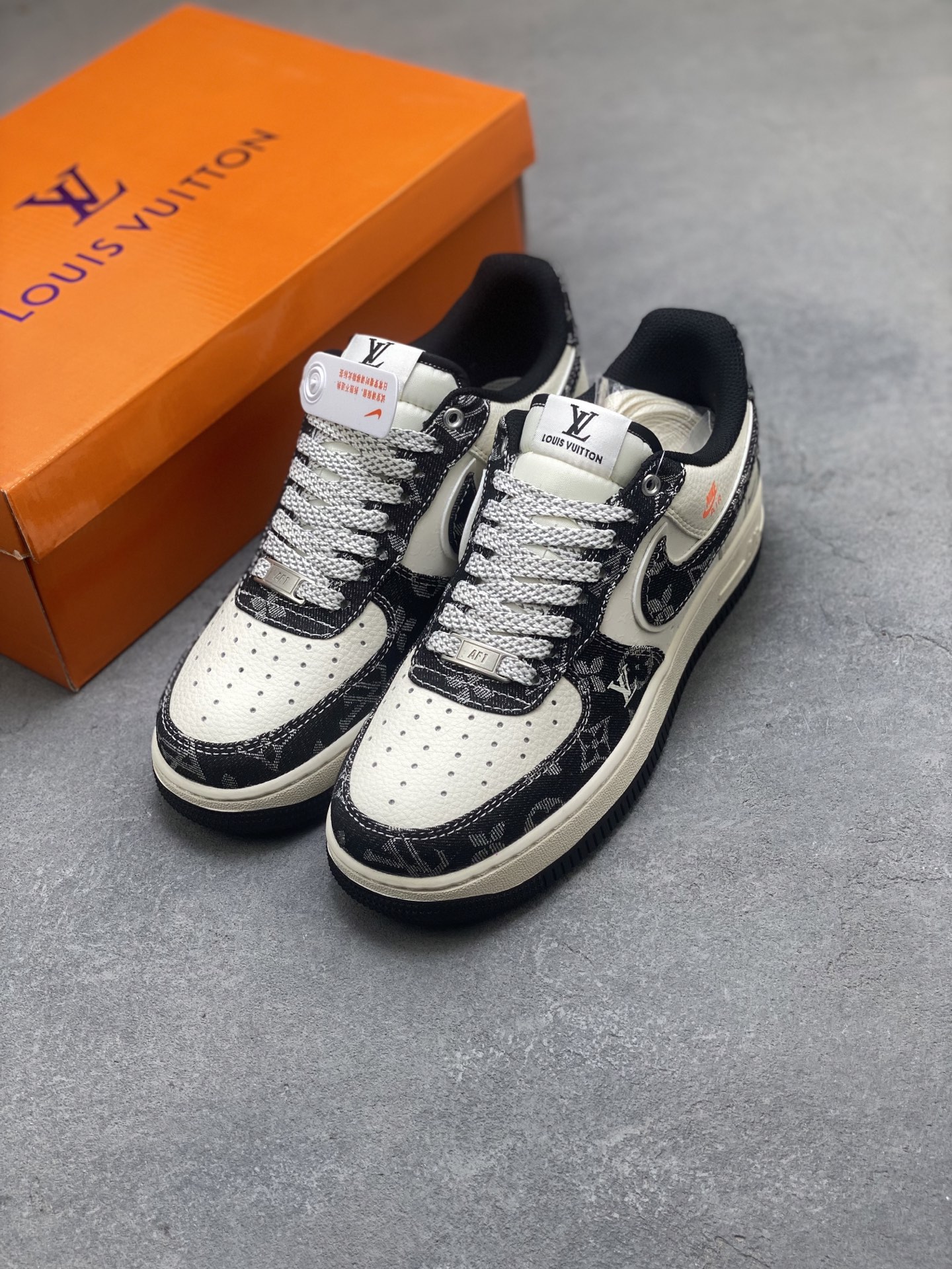 Nike Air Force 1 Low '07 Limited Edition Sneakers 9 i1750797578840 1983 0 7