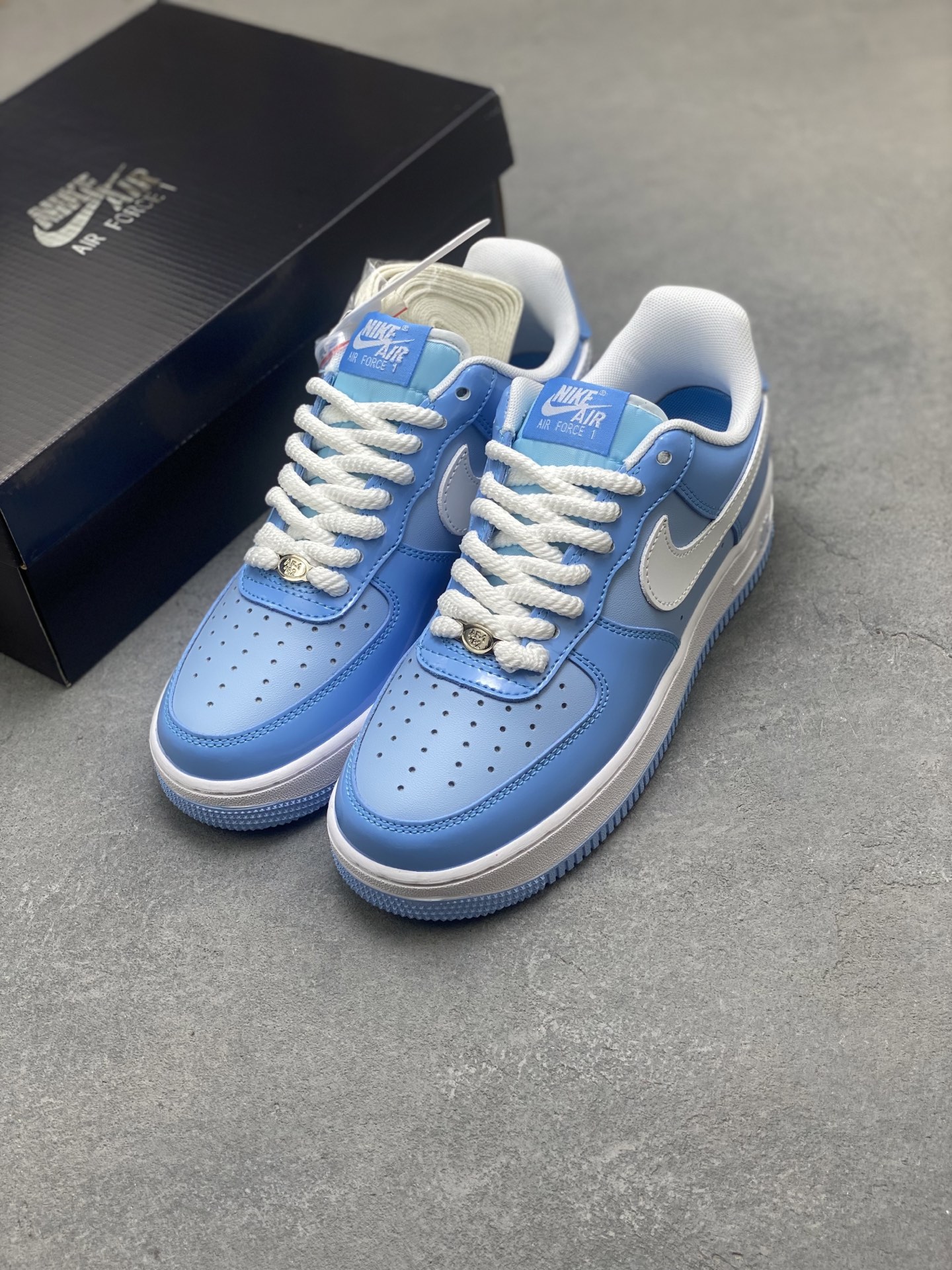 Nike Air Force 1 '07 Low Blue/White Casual Sneakers HV9405-400 9 i1750797676935 2307 0 7