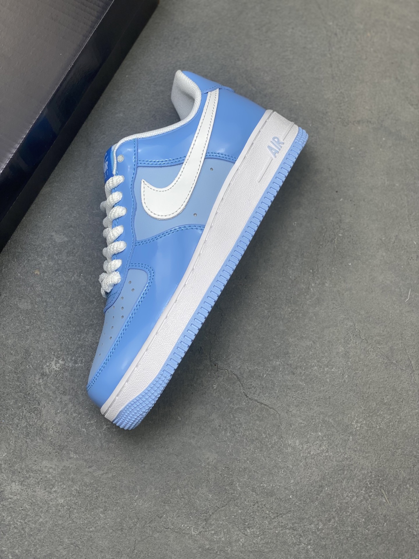 Nike Air Force 1 '07 Low Blue/White Casual Sneakers HV9405-400 8 i1750797678416 9584 0 6