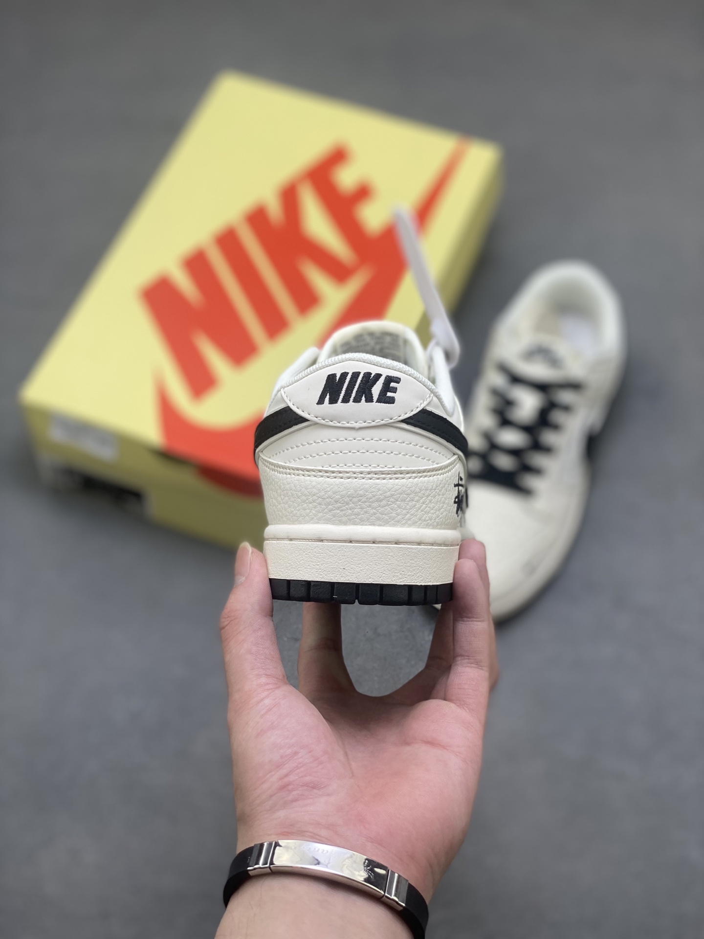 Nike Air Dunk LOW 1 'Stussy' Limited Edition Fashion Sneakers 5 i1750798083633 8463 0 3