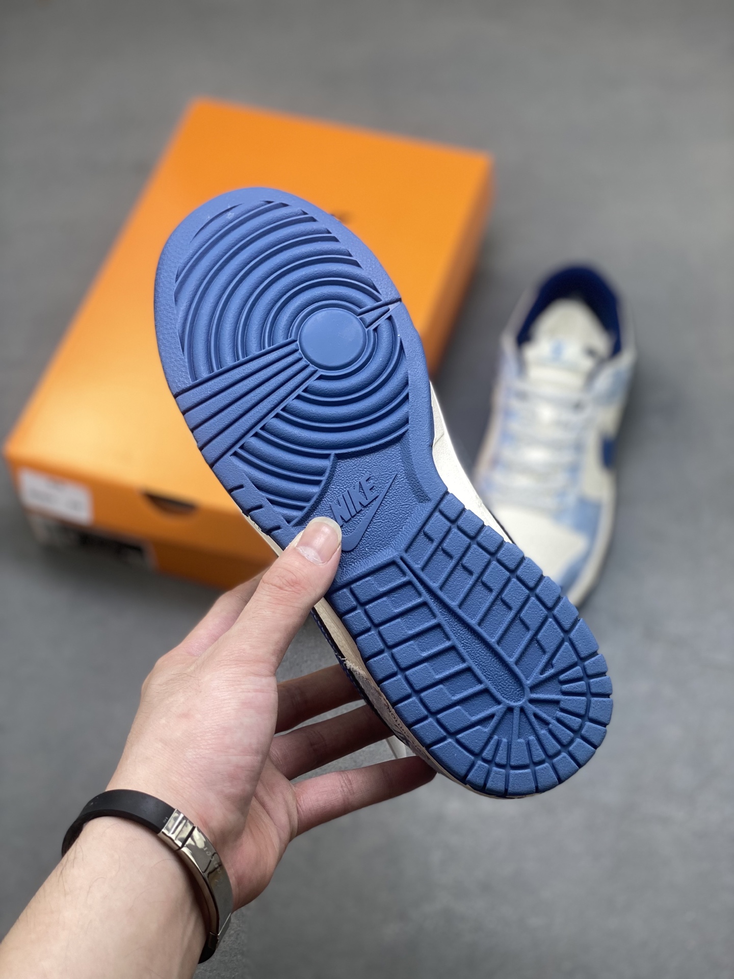 Nike Air Dunk LOW 1 "Louis Vuitton" Limited Edition Fashion Sneakers 7 i1750798144021 9757 0 5