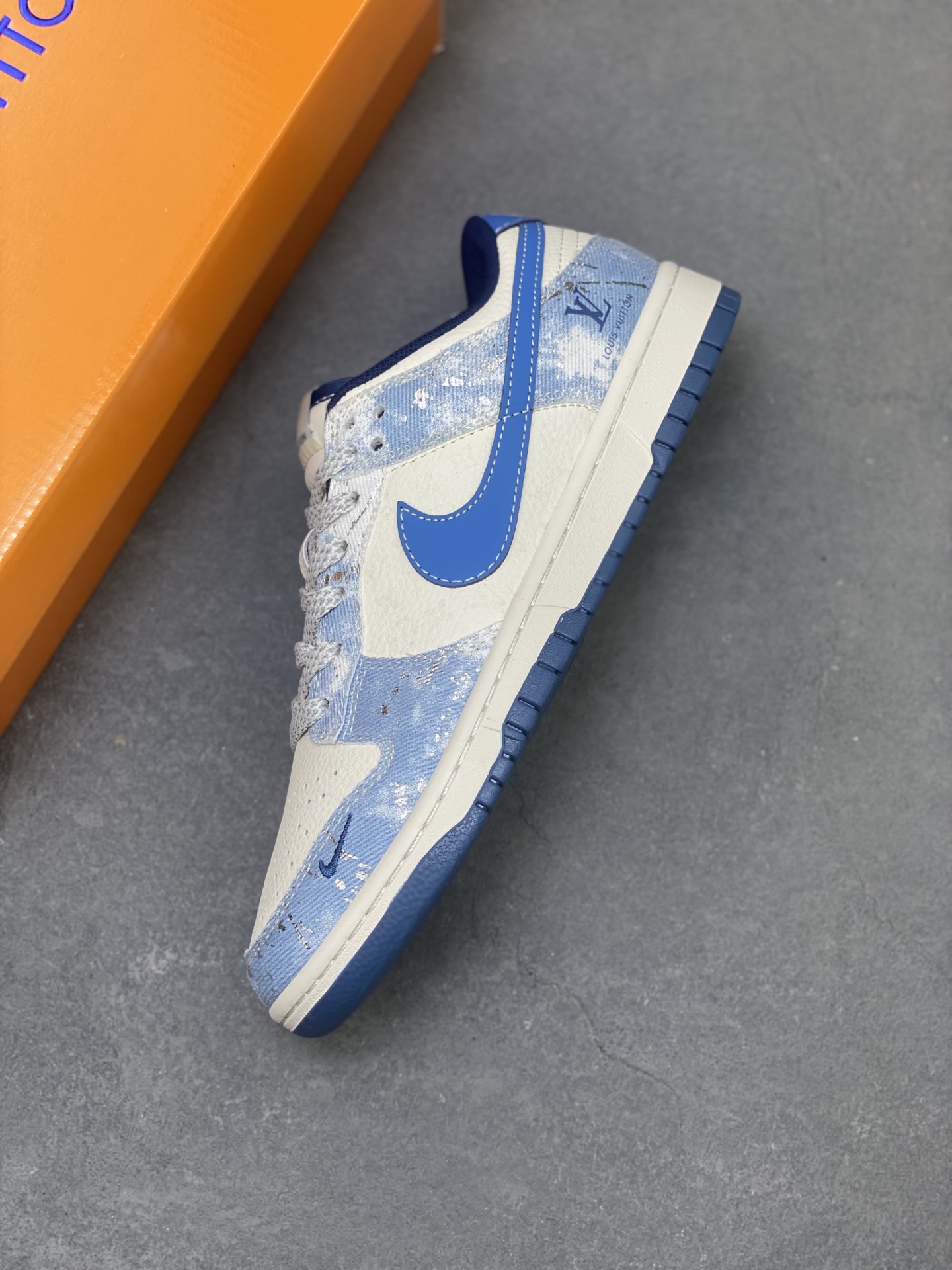 Nike Air Dunk LOW 1 "Louis Vuitton" Limited Edition Fashion Sneakers 8 i1750798156060 9790 0 6