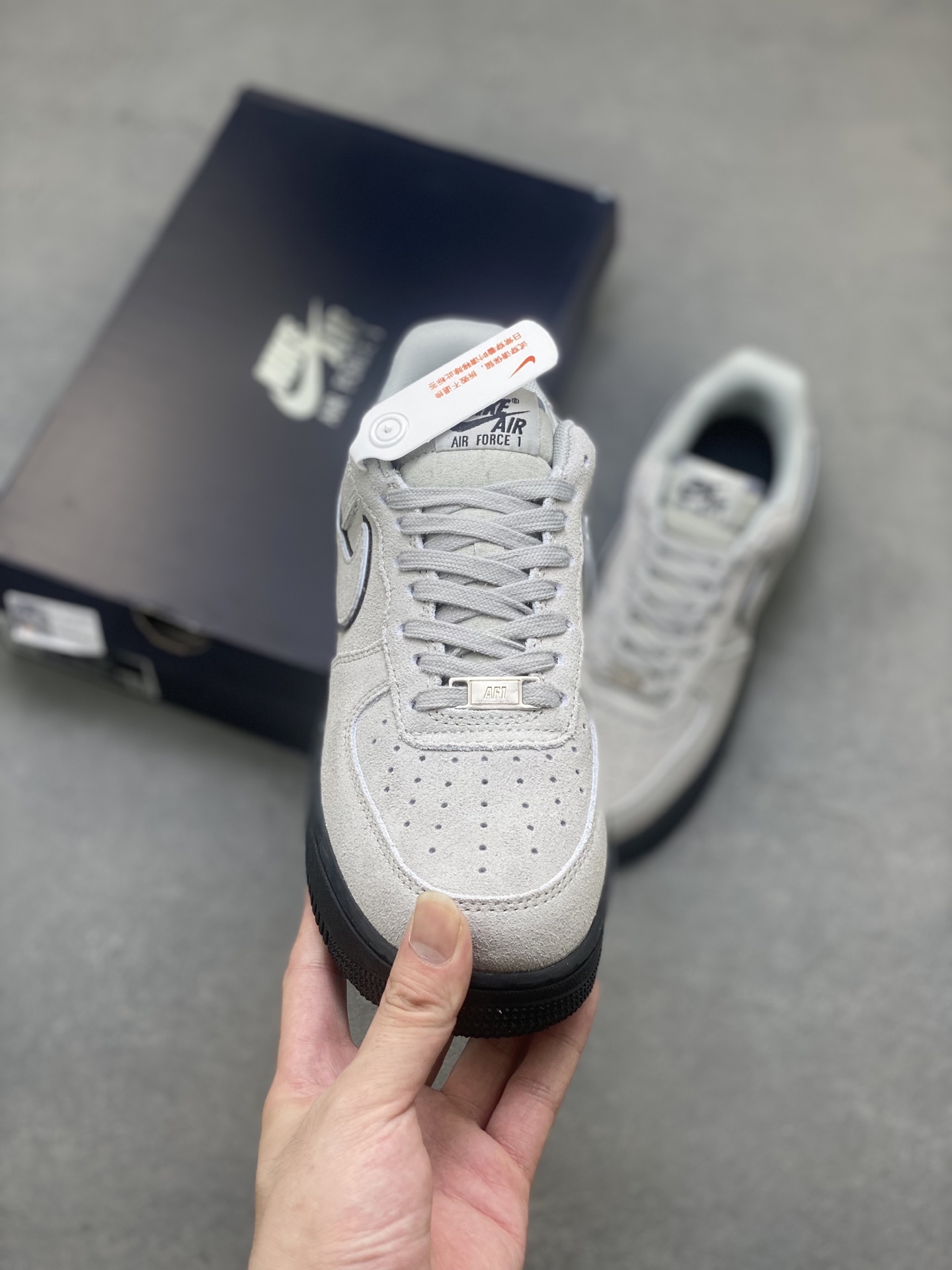 Nike Air Force 1 '07 Low Grey Suede Casual Shoes HQ1986-001 3 i1750893505452 8869 0 1