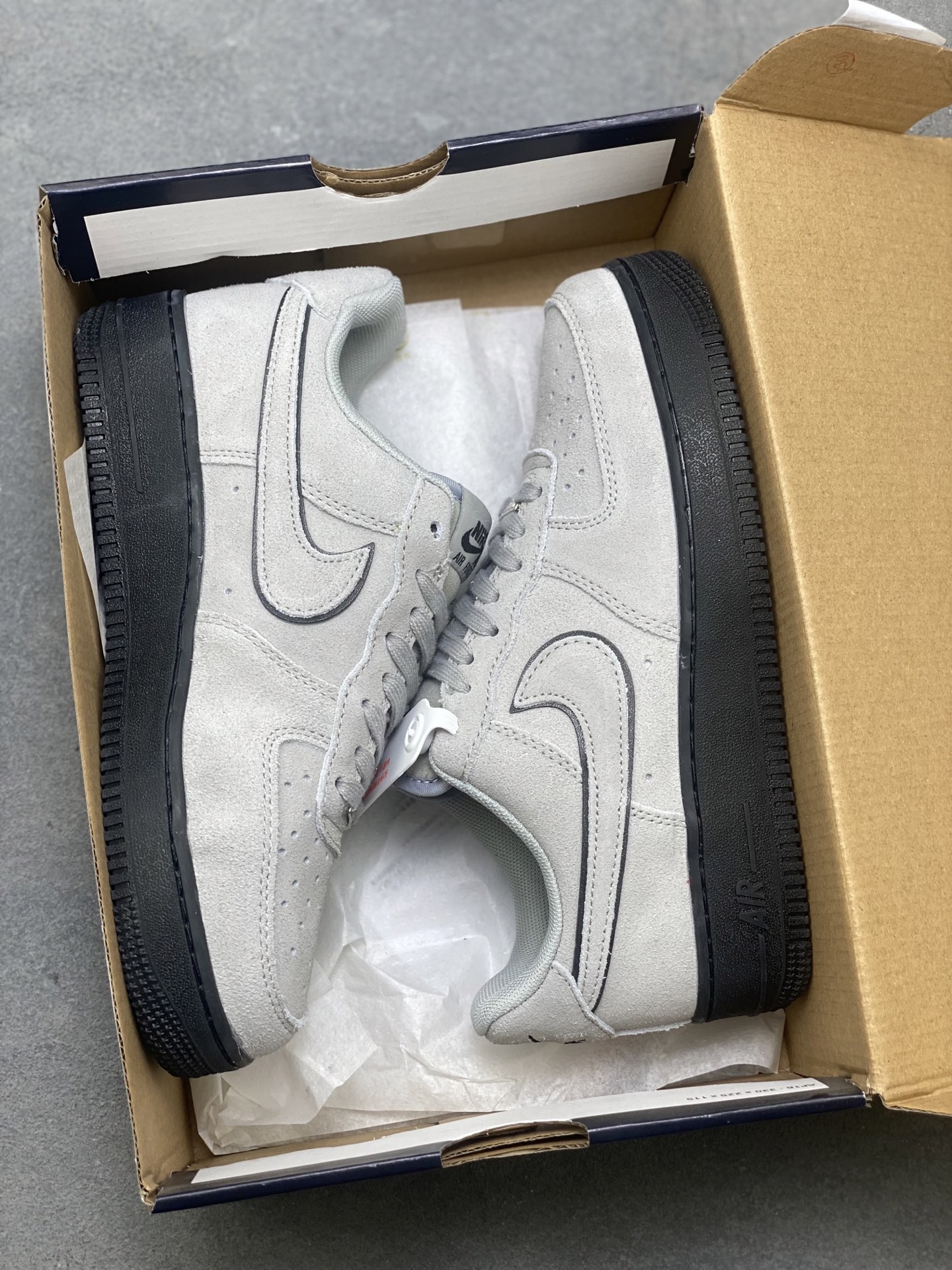 Nike Air Force 1 '07 Low Grey Suede Casual Shoes HQ1986-001 9 i1750893509819 7912 0 7