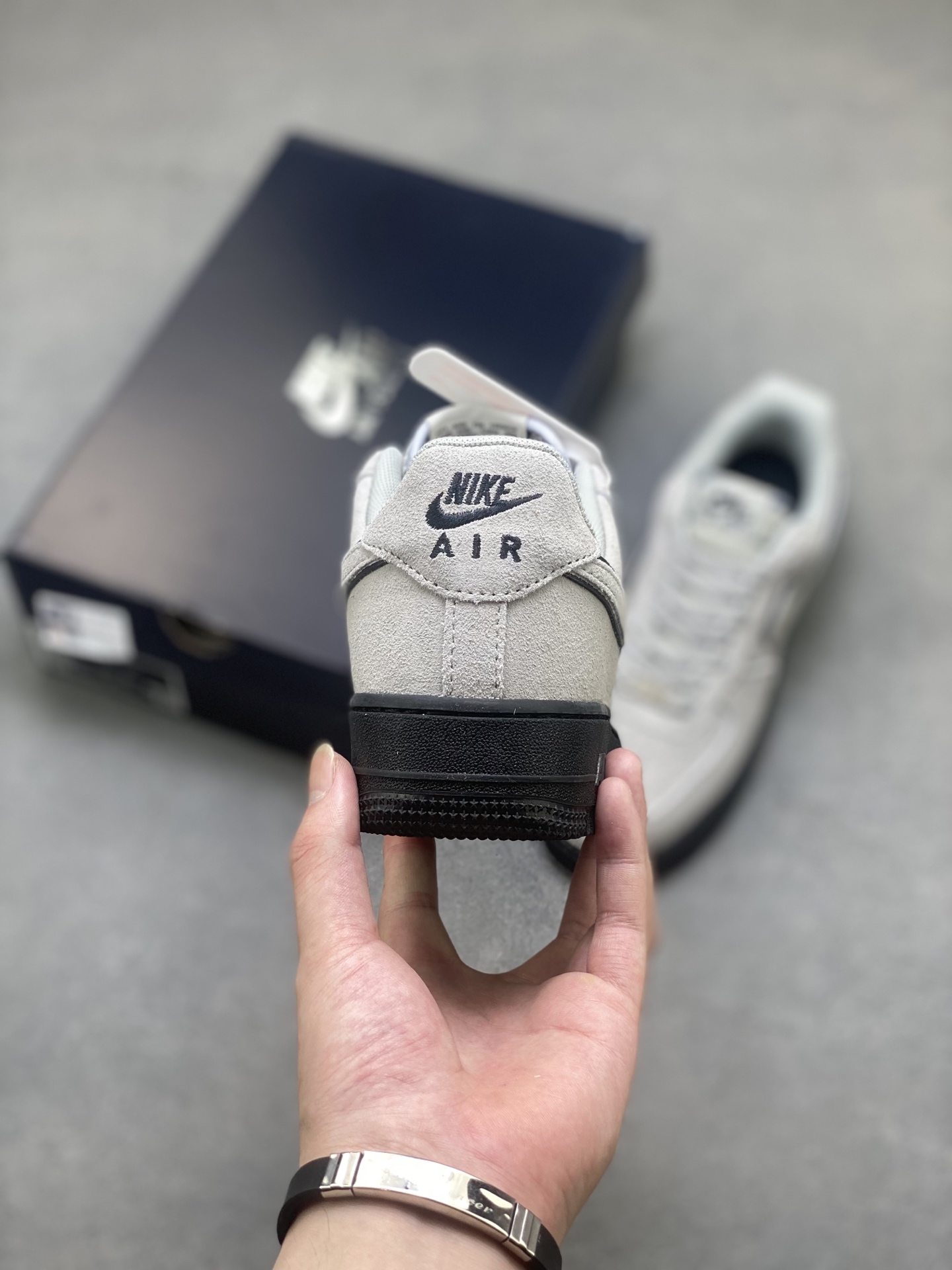 Nike Air Force 1 '07 Low Grey Suede Casual Shoes HQ1986-001 5 i1750893509852 8972 0 3