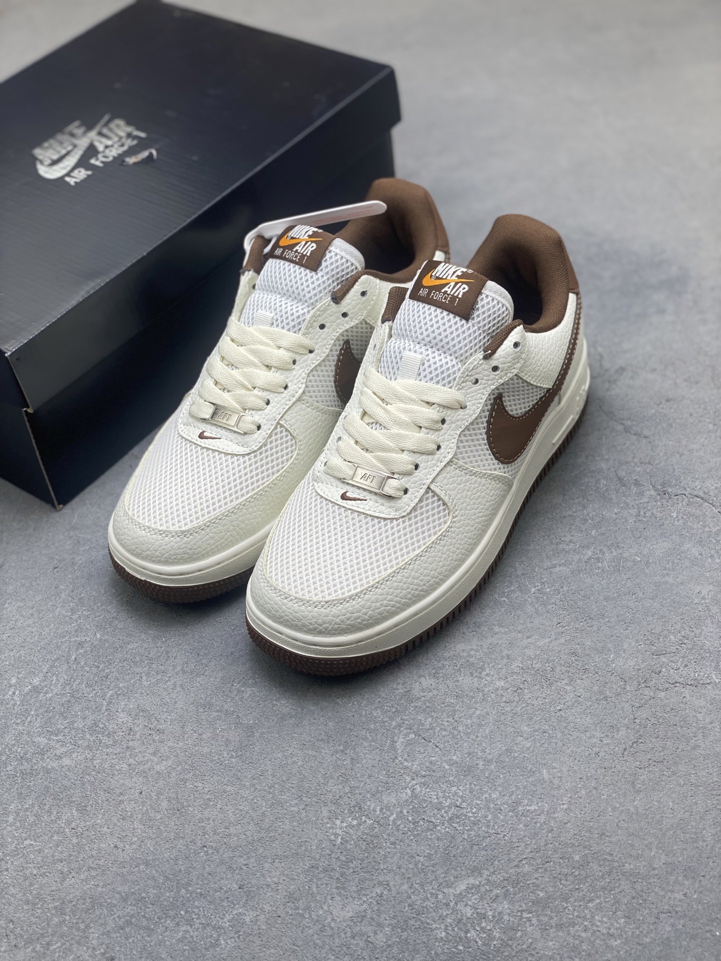 Nike Air Force 1 '07 Low Sneakers - Ivory/Brown, Full-Length Air Cushion 9 i1750893663409 9064 0 7