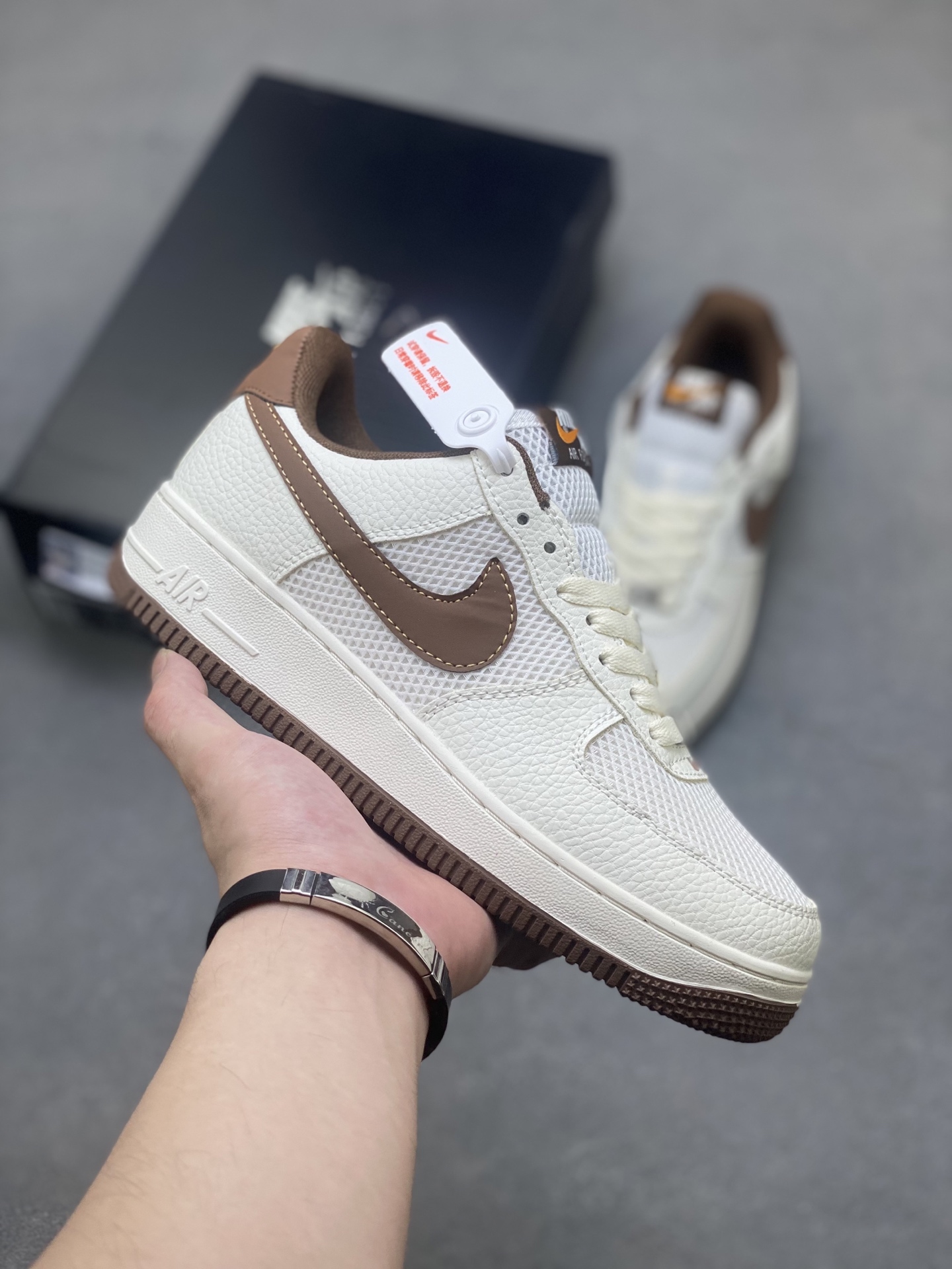 Nike Air Force 1 '07 Low Sneakers - Ivory/Brown, Full-Length Air Cushion 2 i1750893663567 7720 0 0