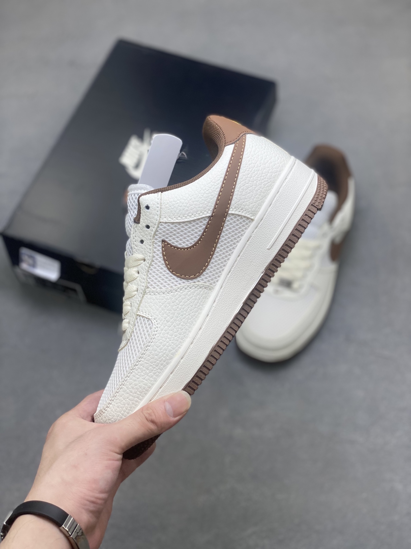 Nike Air Force 1 '07 Low Sneakers - Ivory/Brown, Full-Length Air Cushion 4 i1750893668119 228 0 2