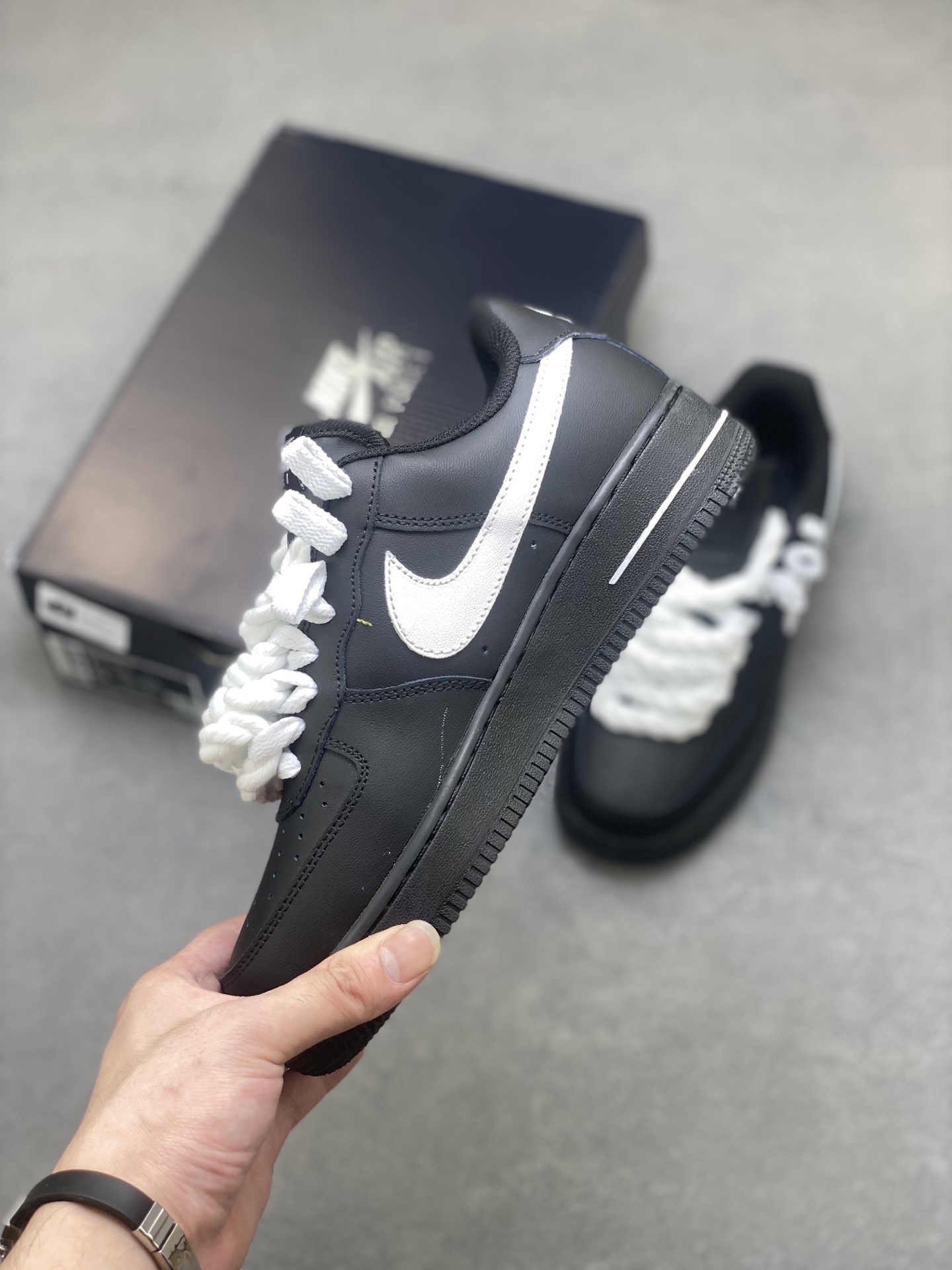 Nike Air Force 1 '07 Low Black & White Limited Edition Sneakers 4 i1750893769445 1227 0 2