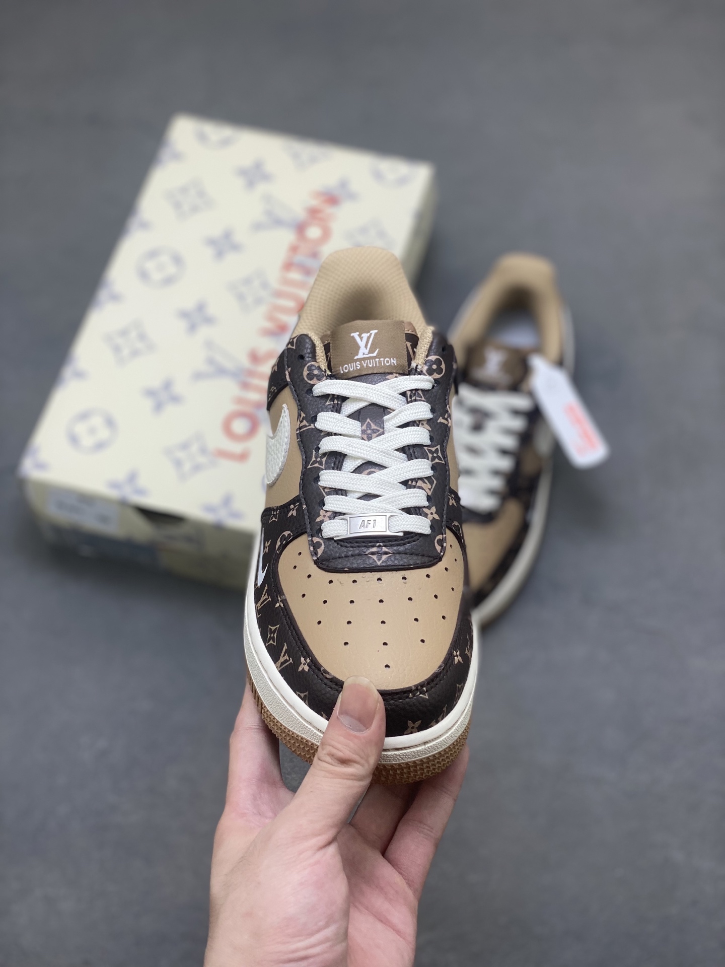 Nike Air Force 1 '07 Low Custom Louis Vuitton - Limited Edition Sneakers 3 i1750894008096 1637 0 1