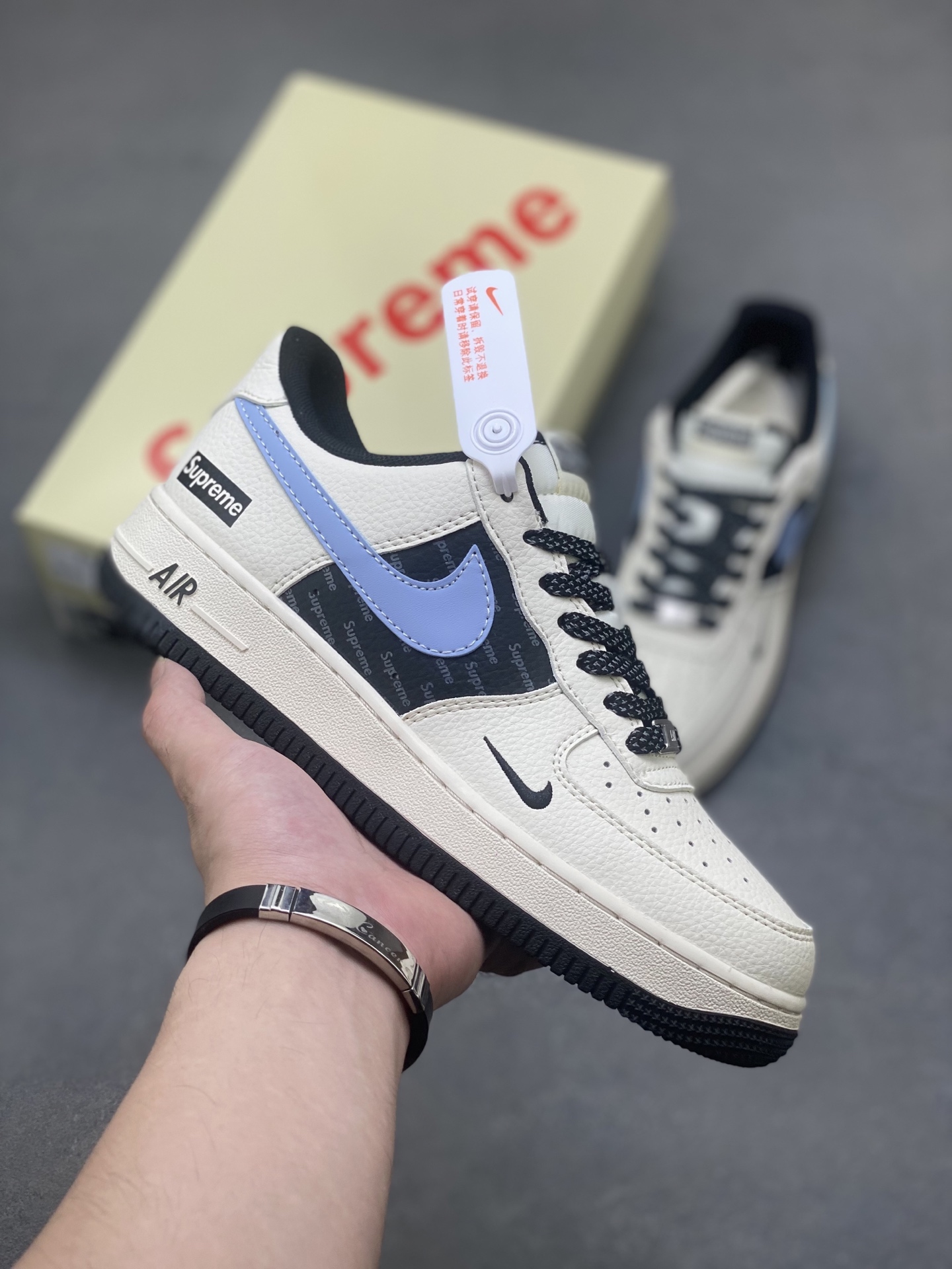 Nike Air Force 1 '07 Low Supreme Sneakers Designer Casual Shoes 2 i1750894111695 8078 0 0