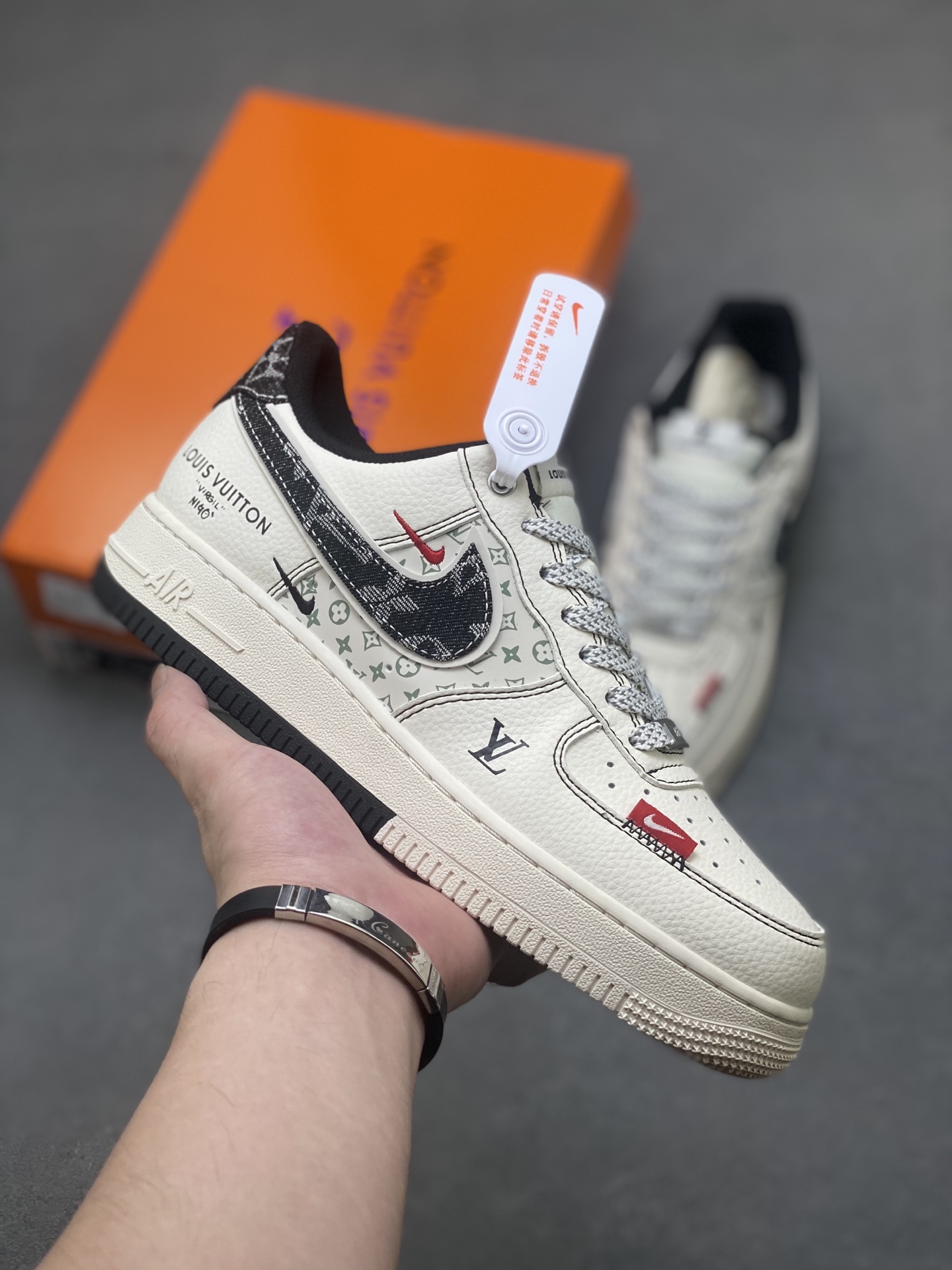 Nike Air Force 1 '07 Low Louis Vuitton Custom Sneakers Limited Edition 2 i1750894177662 7335 0 0