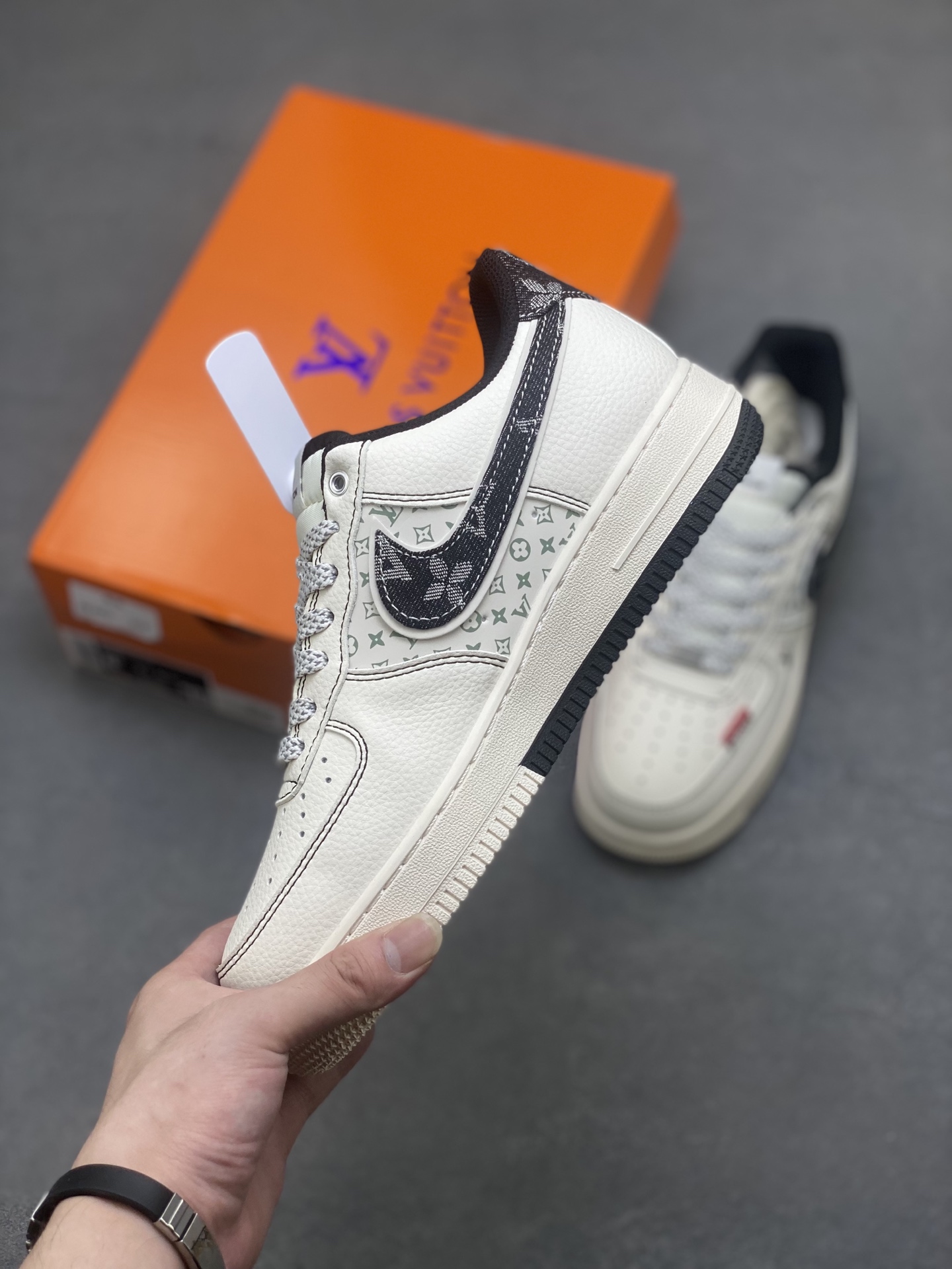 Nike Air Force 1 '07 Low Louis Vuitton Custom Sneakers Limited Edition 4 i1750894177887 252 0 2