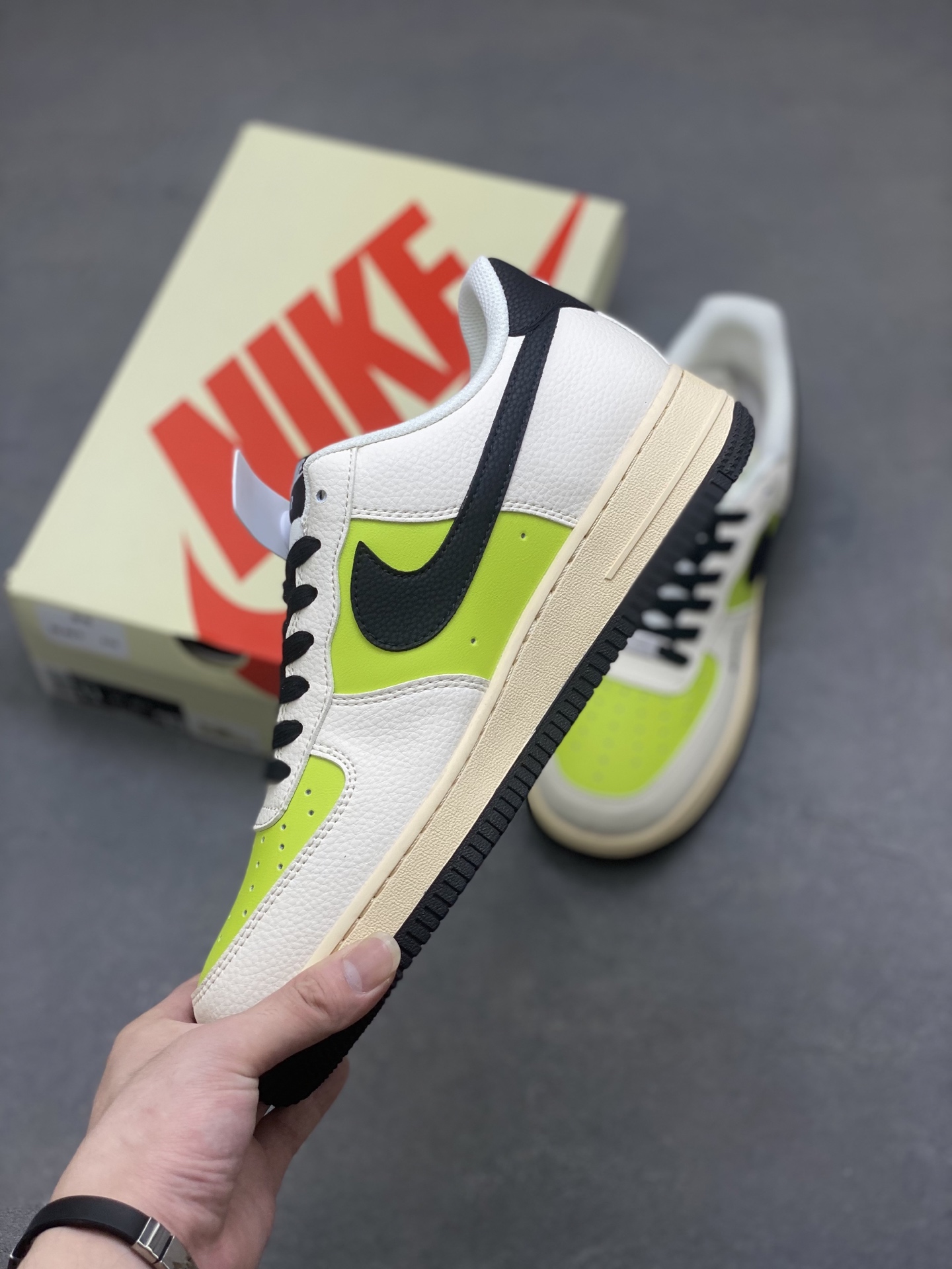 Nike Air Force 1 '07 Low Stussy - Lime Green and Black Limited Edition 4 i1751051755177 4109 0 2