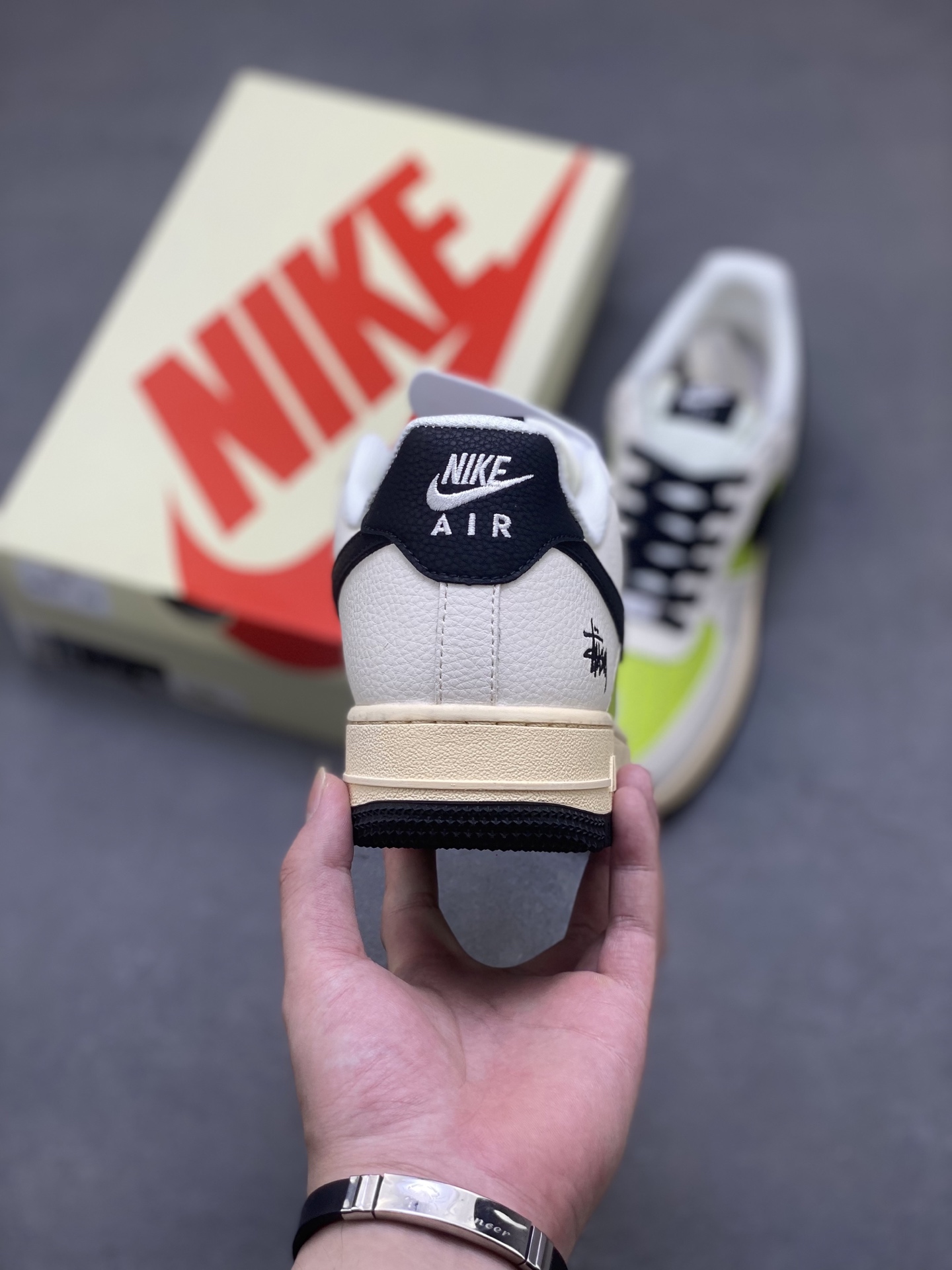 Nike Air Force 1 '07 Low Stussy - Lime Green and Black Limited Edition 5 i1751051755956 8726 0 3