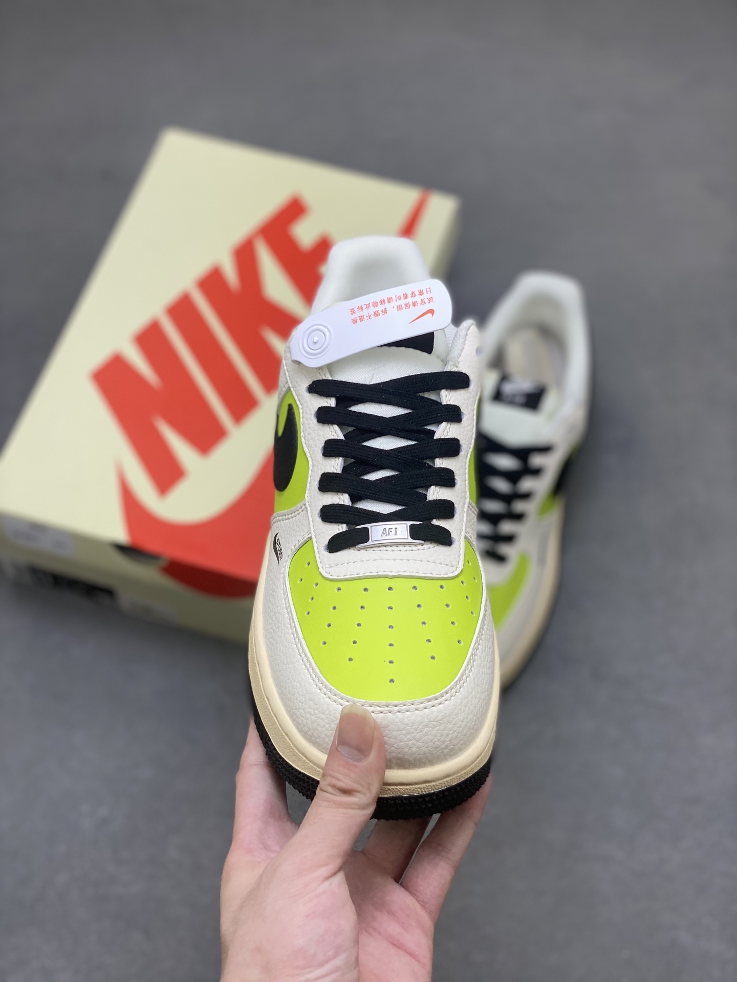 Nike Air Force 1 '07 Low Stussy - Lime Green and Black Limited Edition 3 i1751051764104 3137 0 1