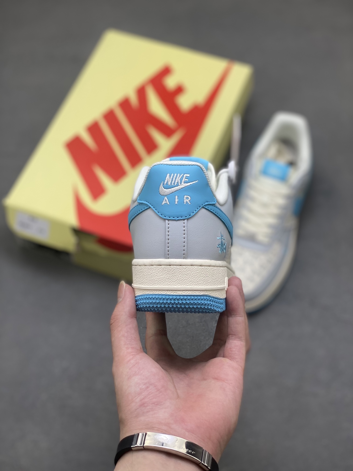 Nike Air Force 1 '07 Low Stussy Collab - Fluorescent Blue Printed Sneakers 5 i1751051963186 7224 0 3