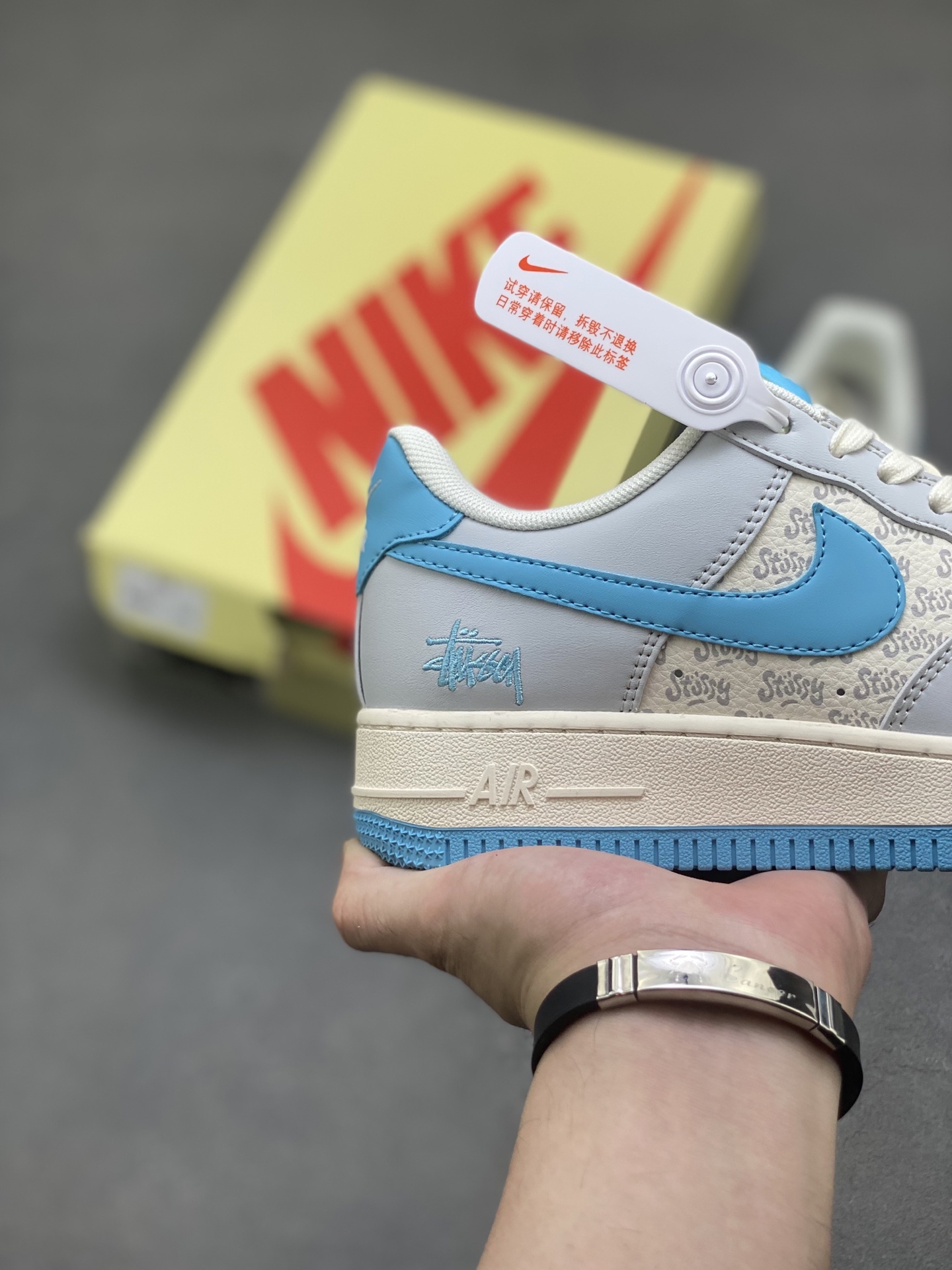 Nike Air Force 1 '07 Low Stussy Collab - Fluorescent Blue Printed Sneakers 6 i1751051963189 3987 0 4