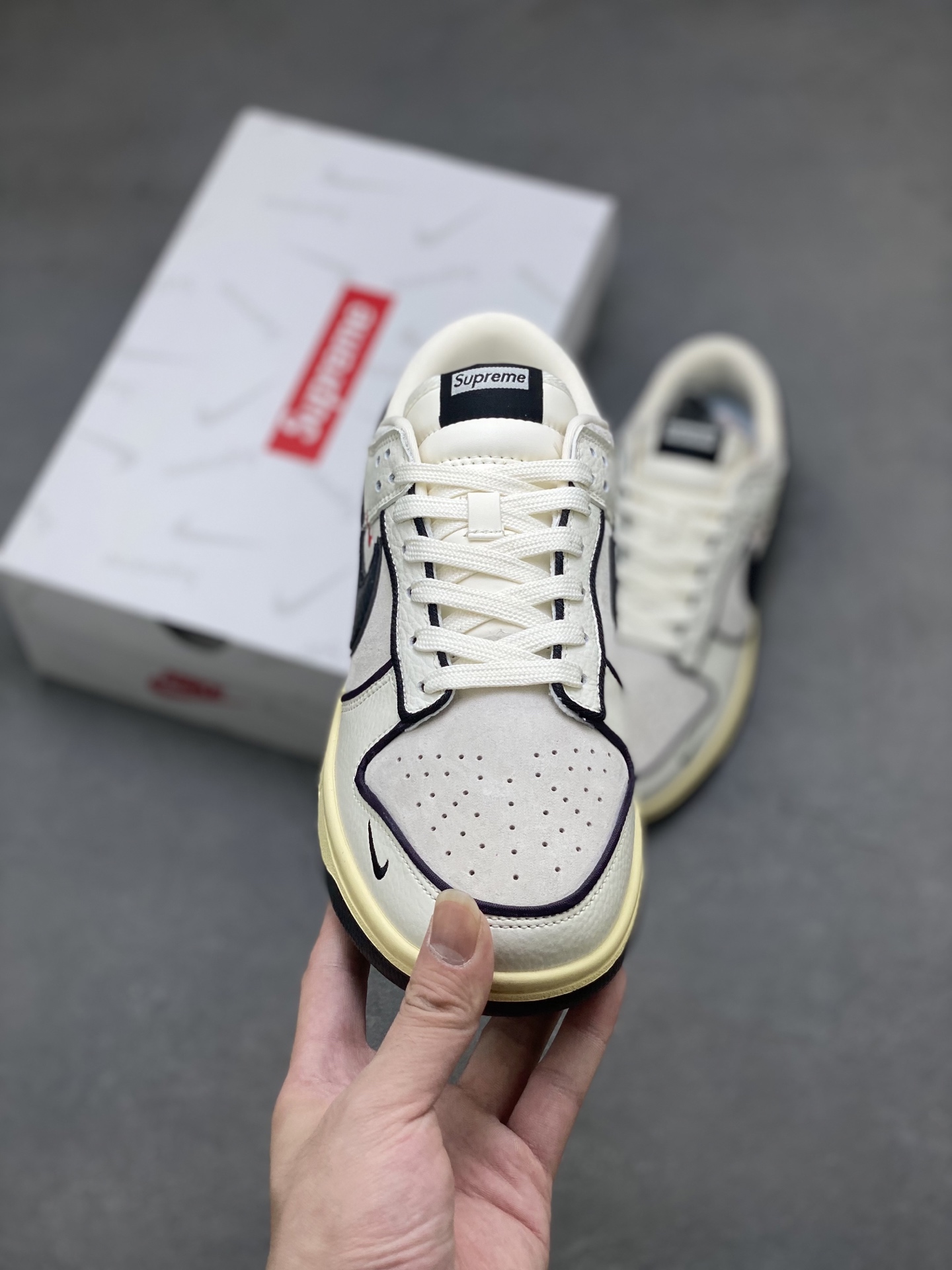 Nike Dunk SB Low Custom Sneakers - Stylish, Comfortable, and Durable Shoes 3 i1751134613207 9900 0 1