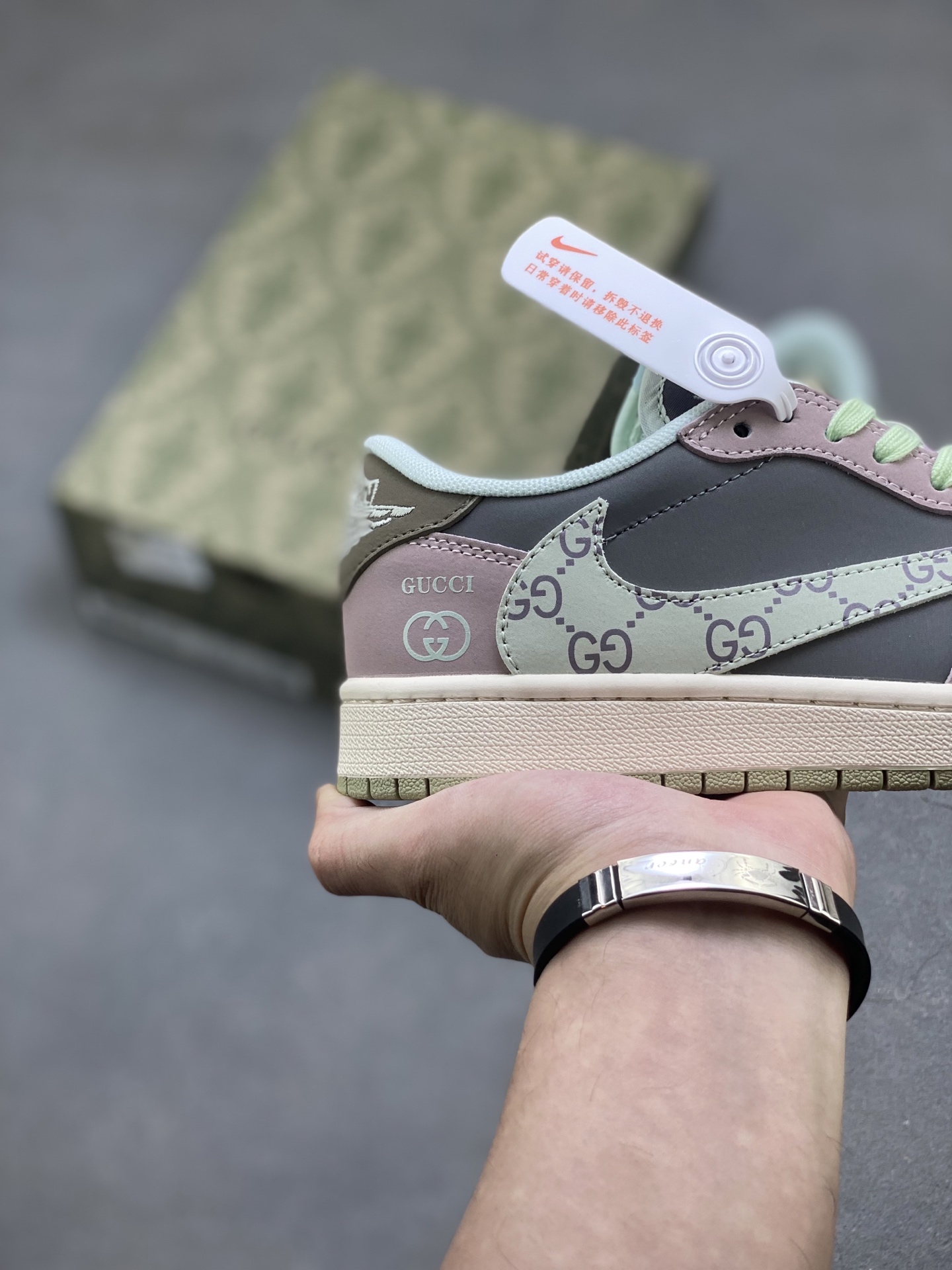 Nike Air Jordan Travis Scott DIY Low Top Sneaker - Limited Edition 6 i1751134674111 386 0 4