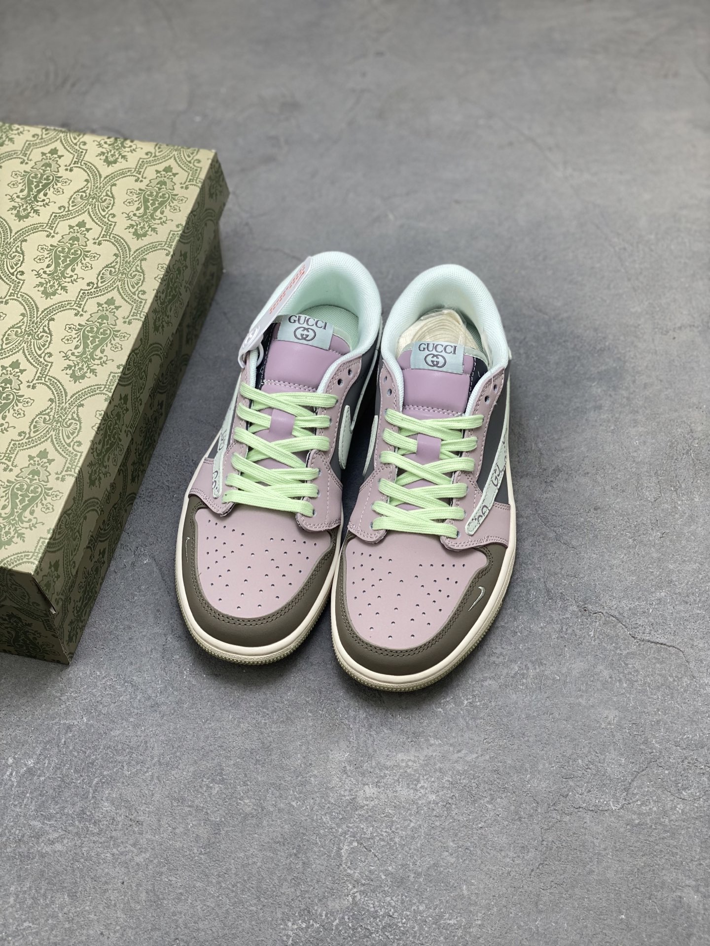 Nike Air Jordan Travis Scott DIY Low Top Sneaker - Limited Edition 9 i1751134674354 1261 0 7