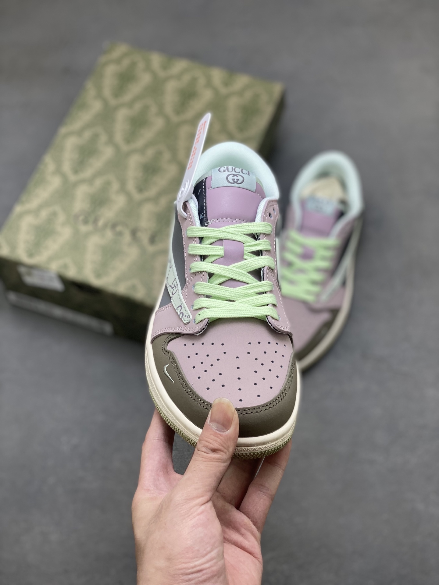 Nike Air Jordan Travis Scott DIY Low Top Sneaker - Limited Edition 3 i1751134674490 3052 0 1