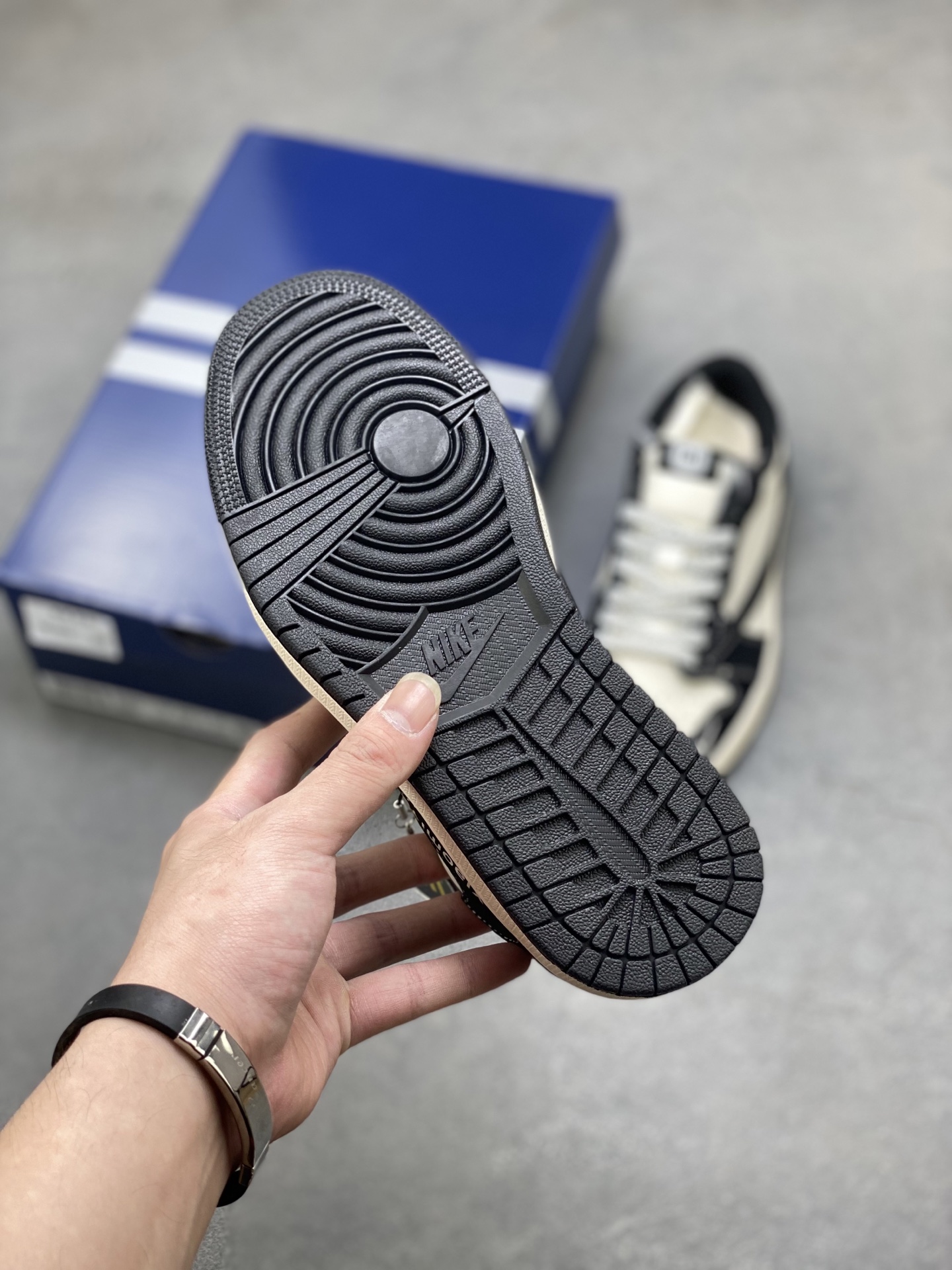 Travis Scott x Nike Air Jordan 1 Low x SU7 Ultra - Black/White 7 i1751134823821 9922 0 5