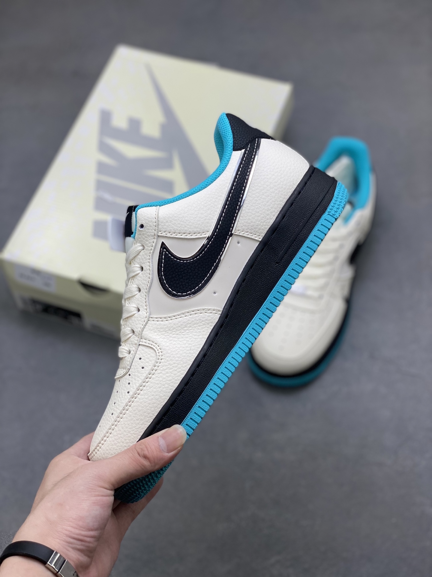 Nike Air Force 1 '07 Low Off-White Collab Sneakers - Black/Blue 4 i1751224645098 6126 0 2