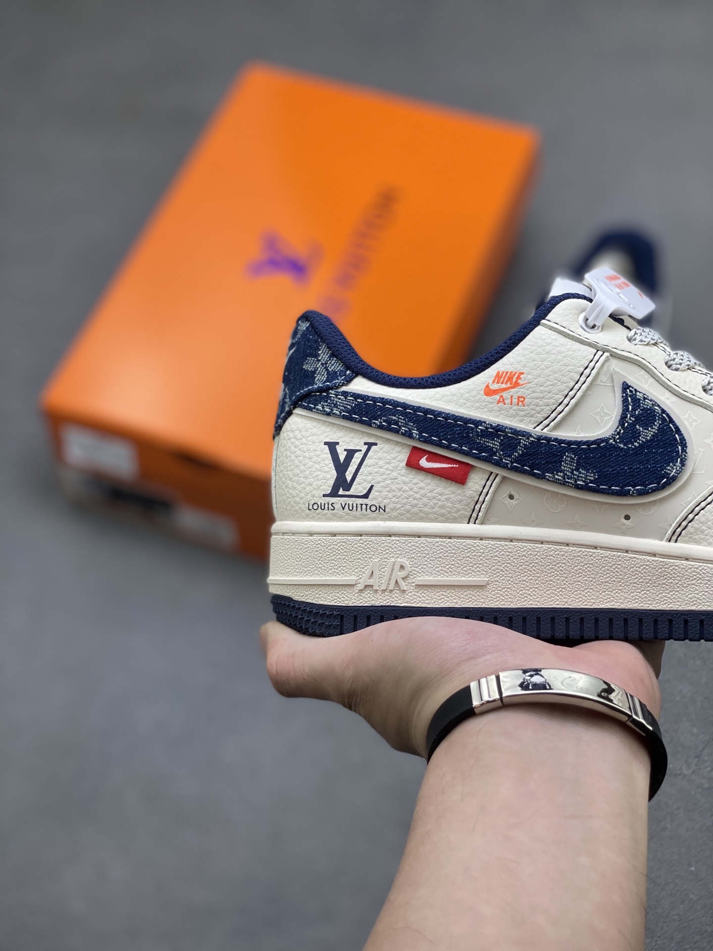 Nike Air Force 1 '07 Low Louis Vuitton Collab Sneakers - Limited Edition 6 i1751224983932 9805 0 4