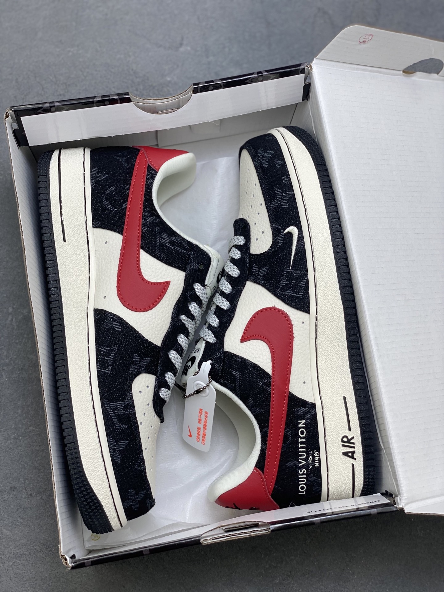 Louis Vuitton Air Force 1: Official Edition with Air Cushioning and Accessories 10 i1751225175339 5944 0 8