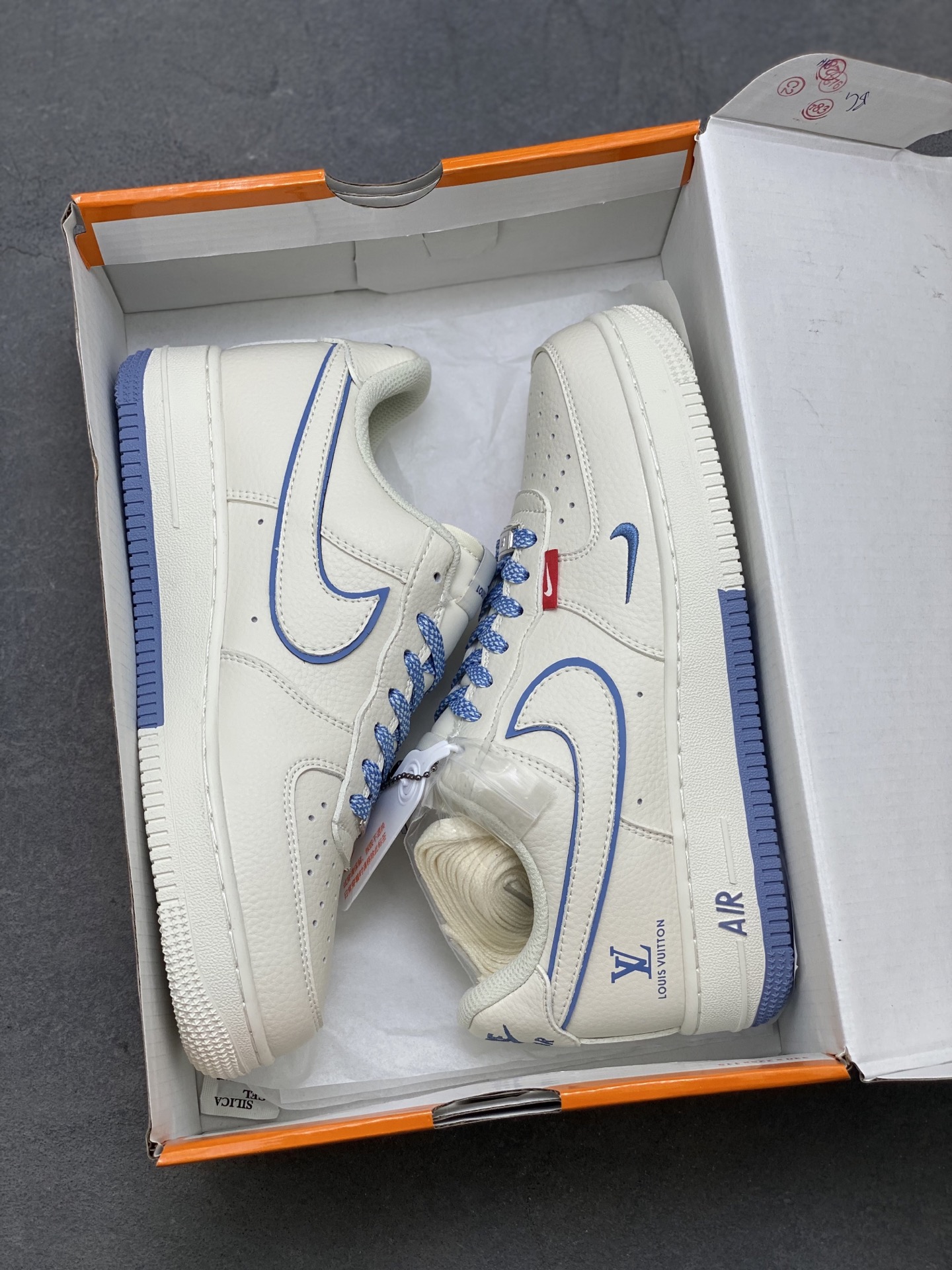 Nike Air Force 1 '07 Low Louis Vuitton Sneakers - Limited Edition 10 i1751225244613 3536 0 8