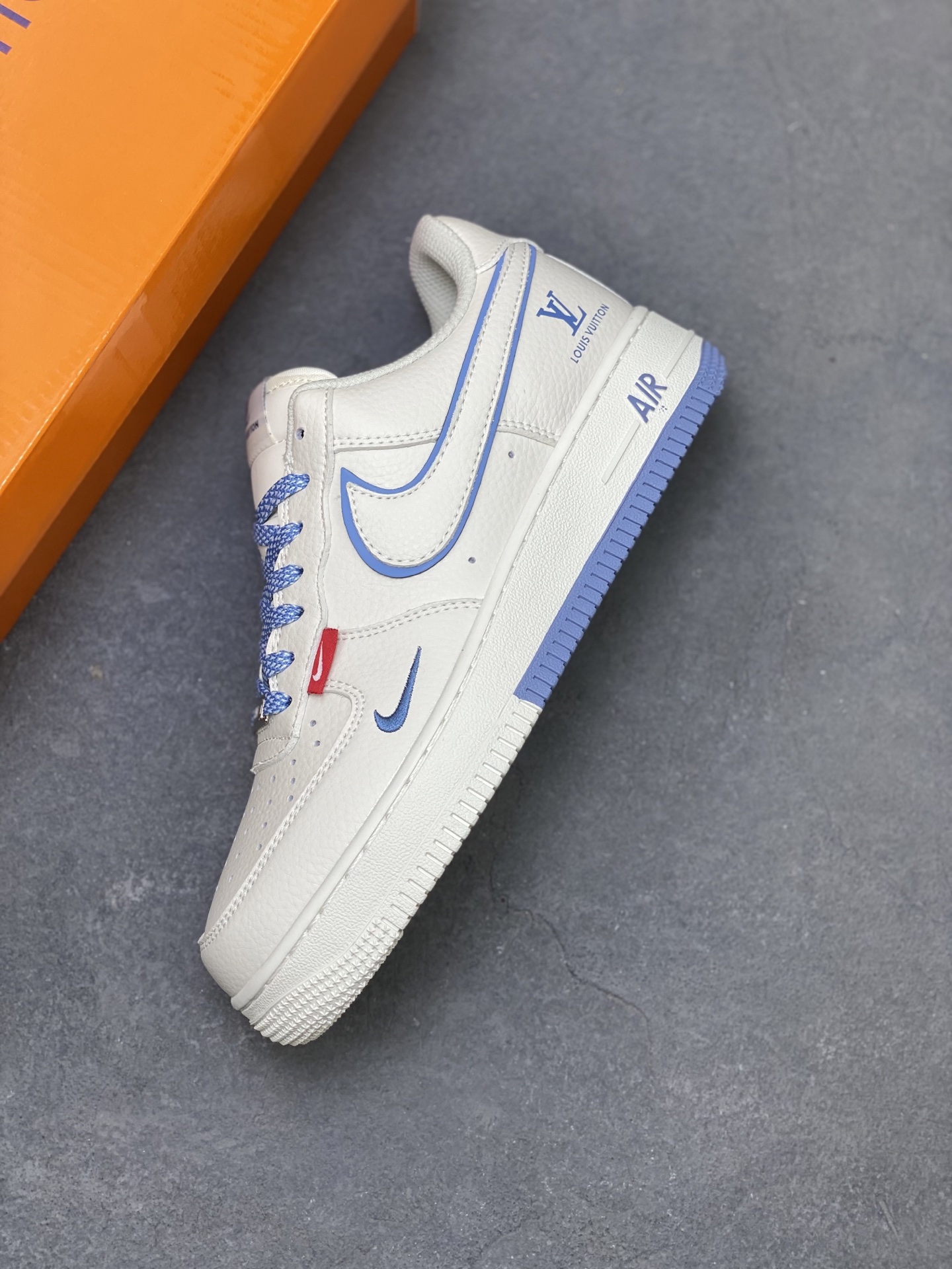 Nike Air Force 1 '07 Low Louis Vuitton Sneakers - Limited Edition 8 i1751225244781 3101 0 6