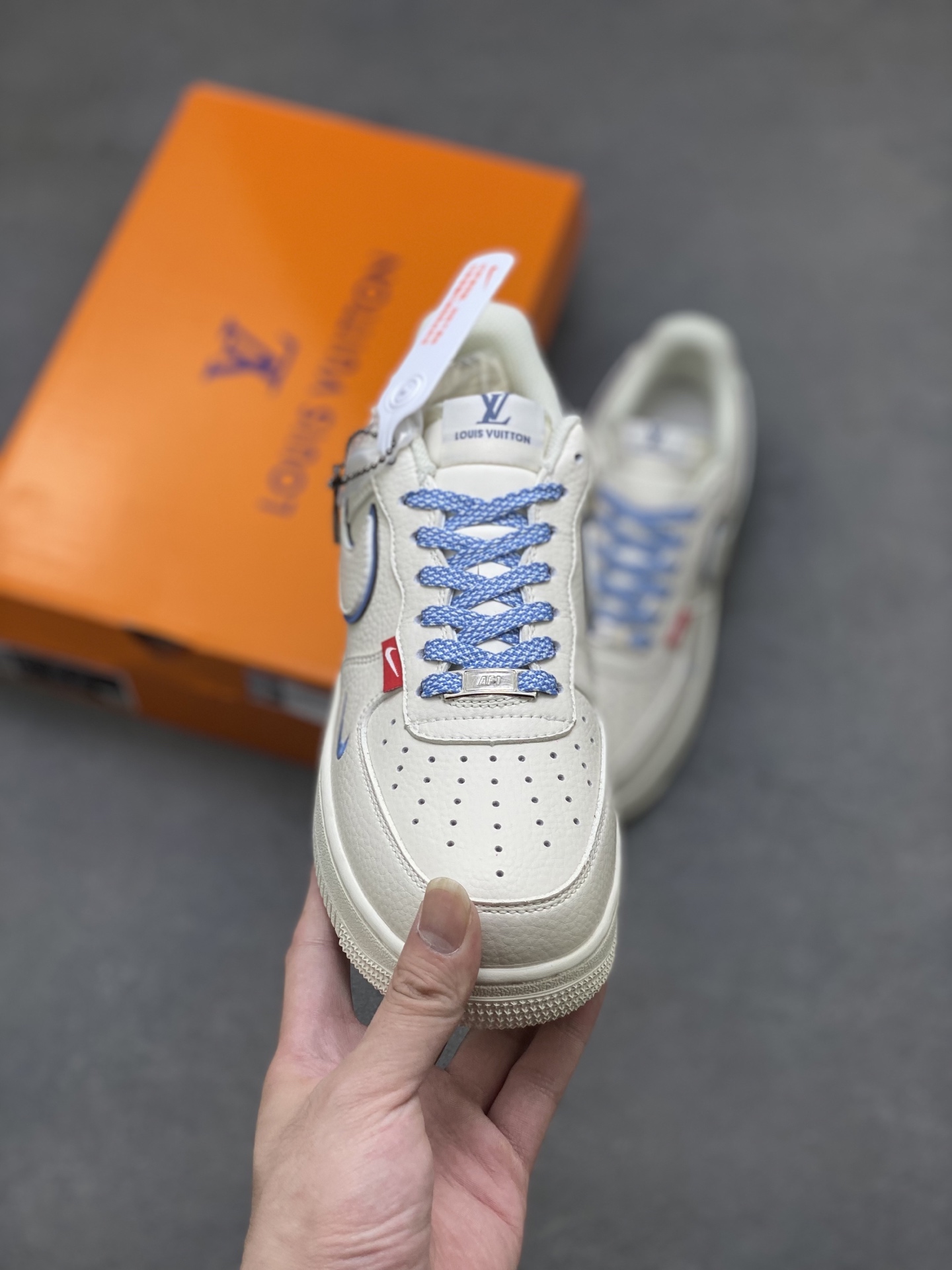 Nike Air Force 1 '07 Low Louis Vuitton Sneakers - Limited Edition 3 i1751225244831 3870 0 1